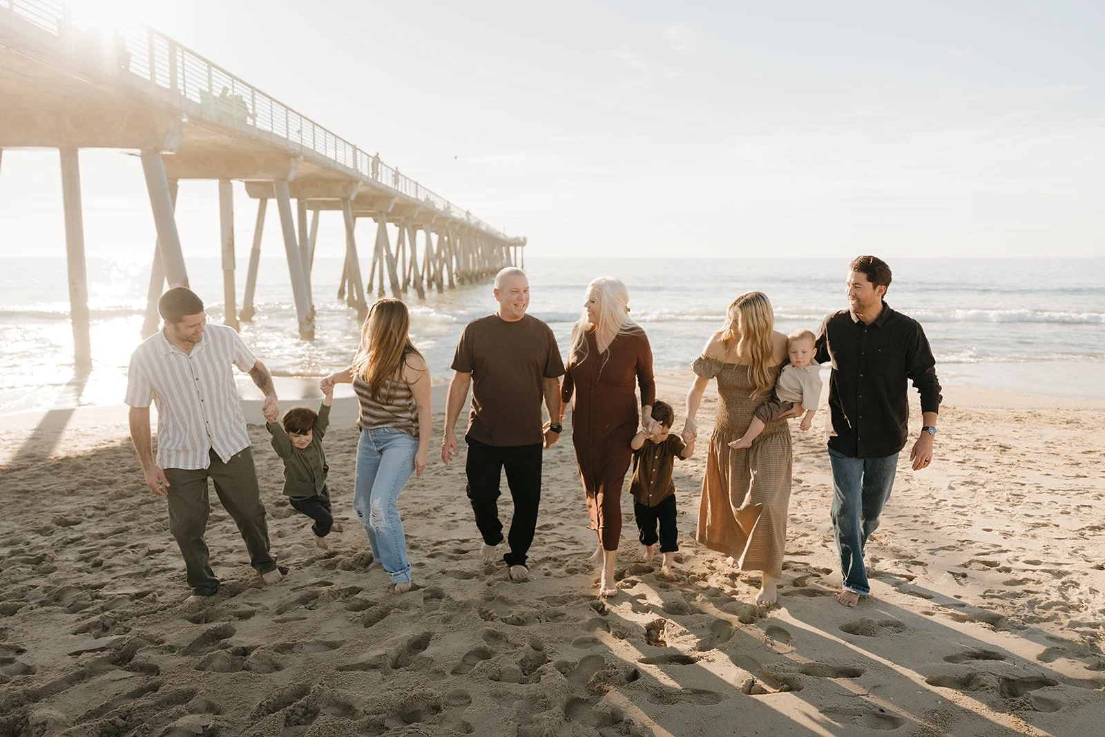Hermosa Beach, Group Family Photography - Jade Sharp Photo