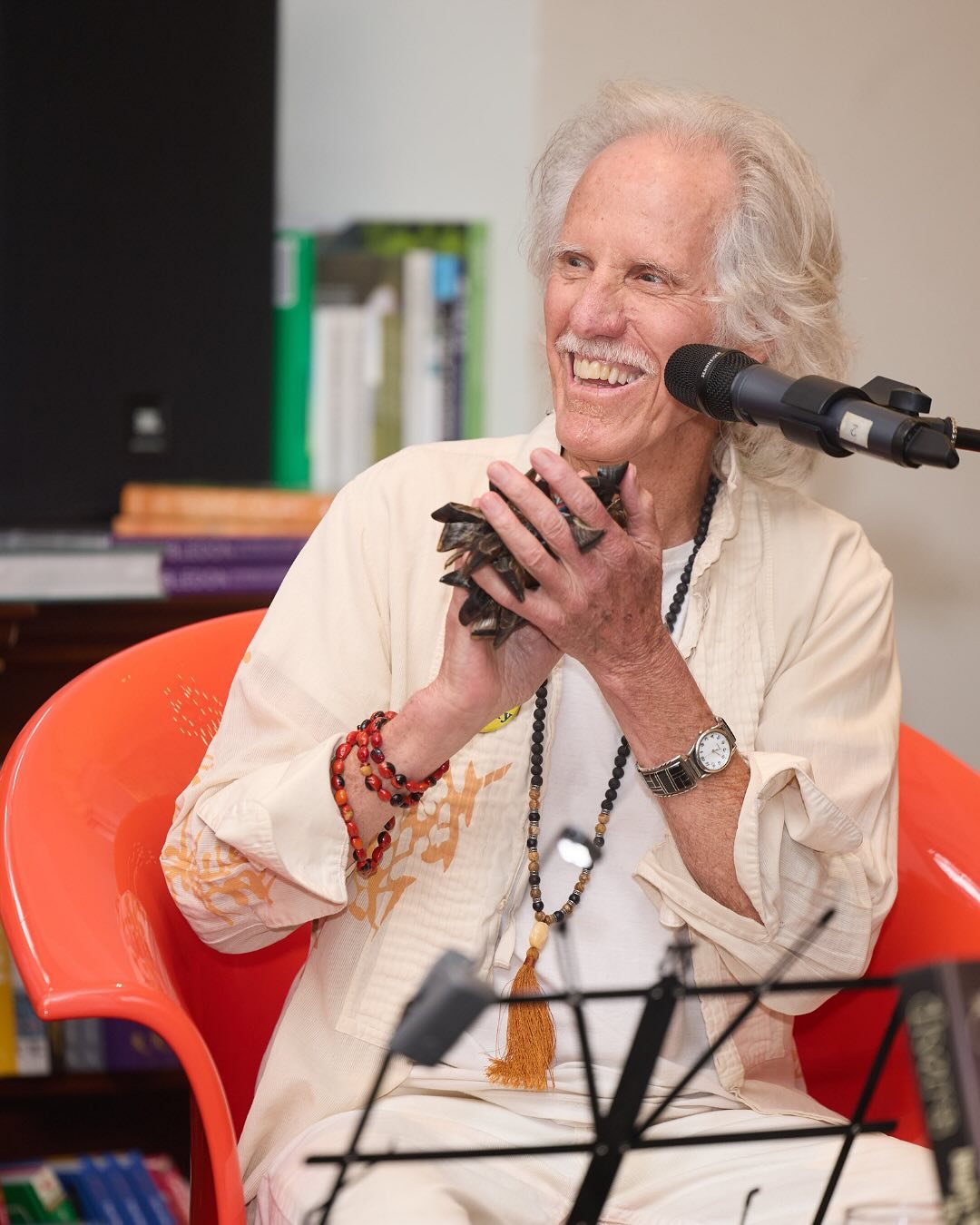 Thank You to everyone who came out to @rizzolibookstore!

What an amazing night - I joined author and critic Anthony DeCurtis in conversation to mark the publication of NIGHT DIVIDES THE DAY, the definitive chronicle of the legendary band, followed b