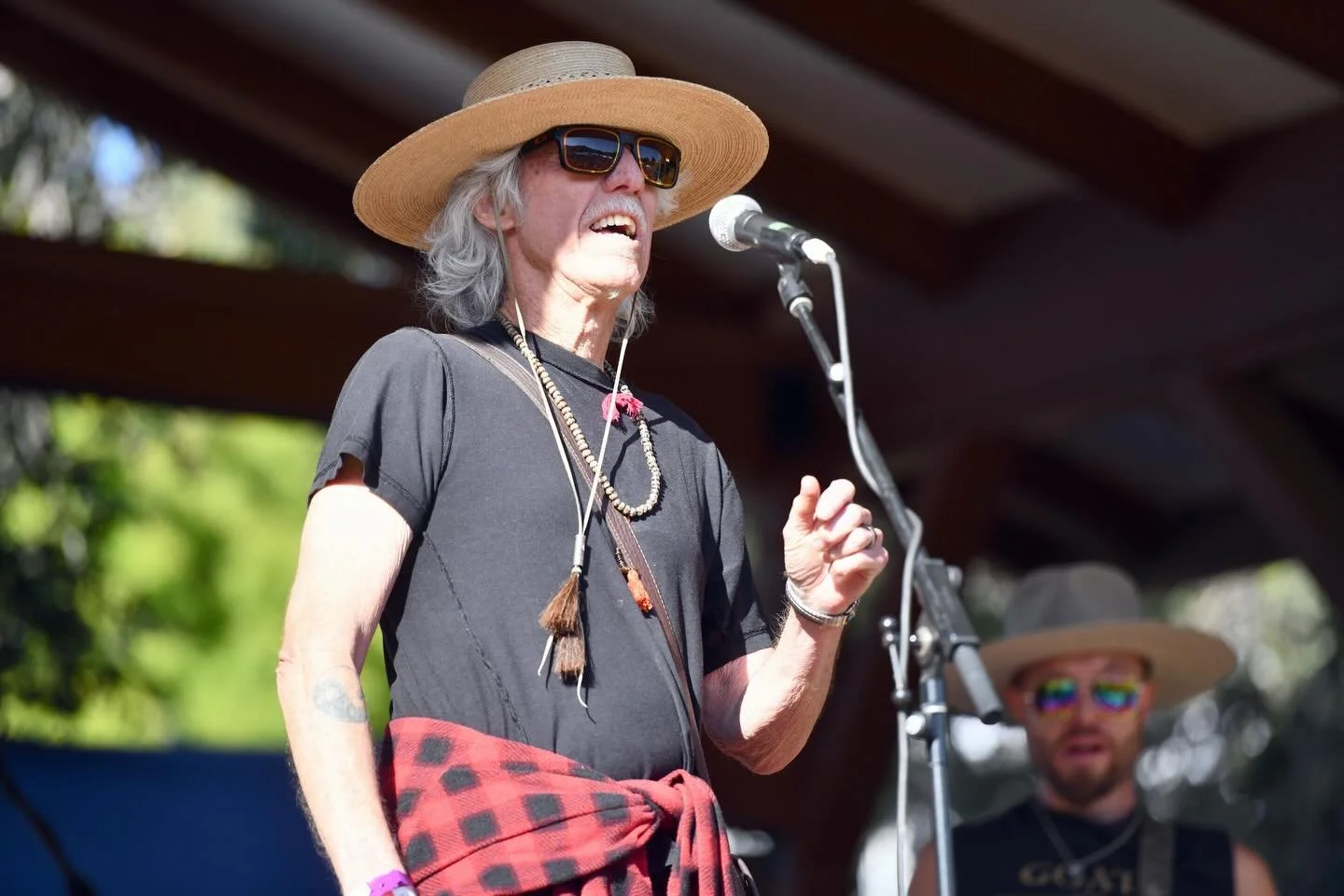 These shots of me playing Topanga Days back in 2019 have me craving those warm, sunny days&hellip;

There&rsquo;s nothing like a good pair of sunglasses, a very stylish hat, if I do say so myself, and making some music.

Photos courtesy of Getty Imag