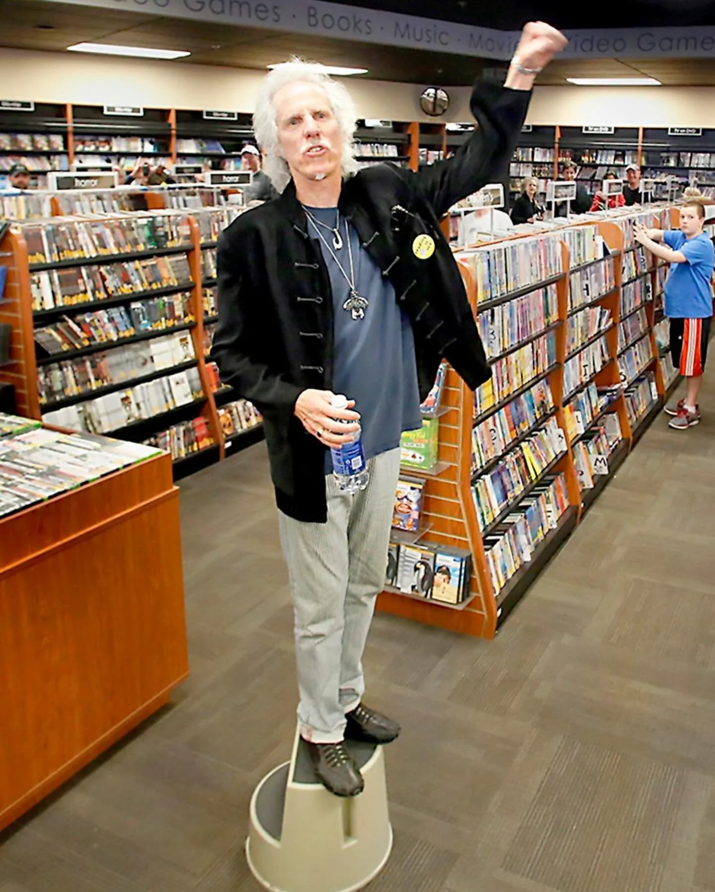 Record Store Day is like Christmas morning for us musicians!

📸 Throwing it back to around this time in 2013, when I was out there for RSD promoting one of my books. This year I&rsquo;m back&hellip; but wait for it&hellip; drum roll&hellip;

With a 