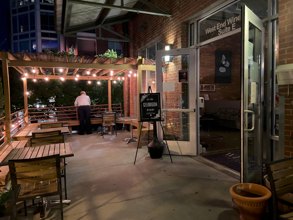 Social+Patio.png