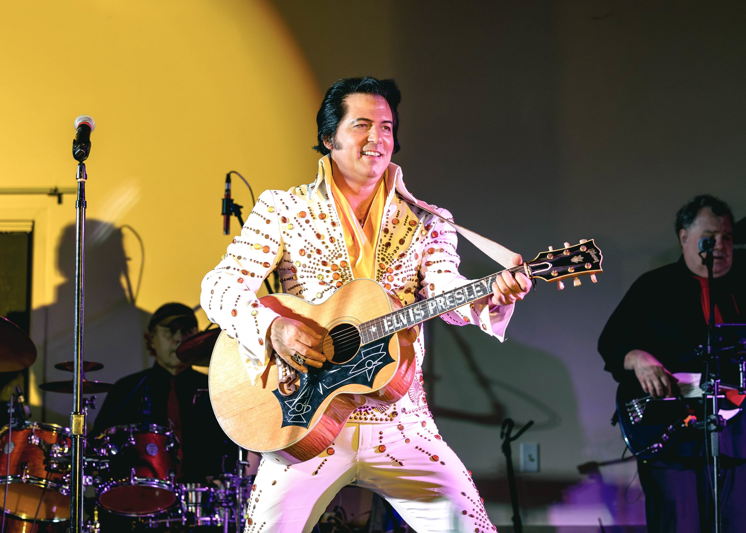 Elvis 1.jpeg