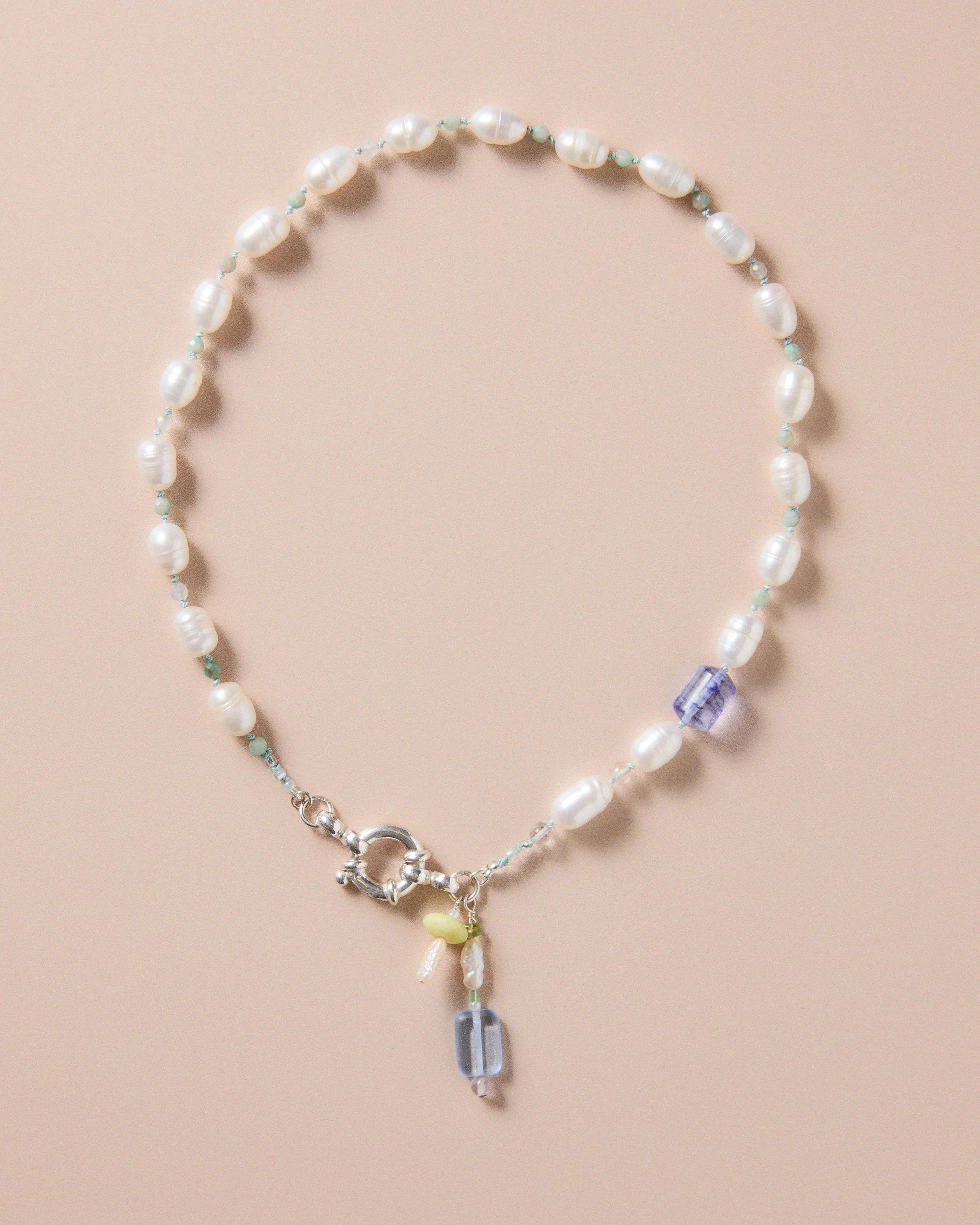 Charmed Pearls, Knotted