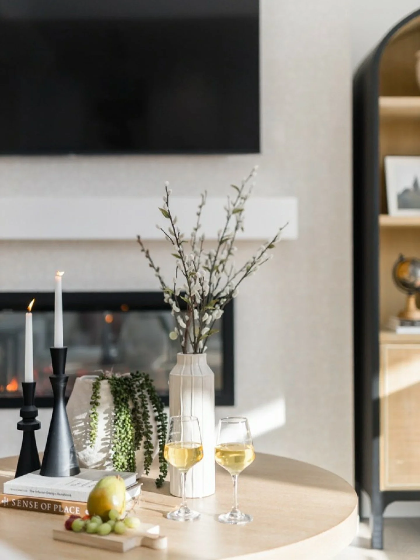 Soft spring light, natural textures, and thoughtful styling. ✨
A quiet moment that makes a house feel like home. 

Let&rsquo;s bring your vision to life.
604-777-5653 | info@firstimpressiondesigns.com

#interiordesigner #interiordesign #yvr #livingro