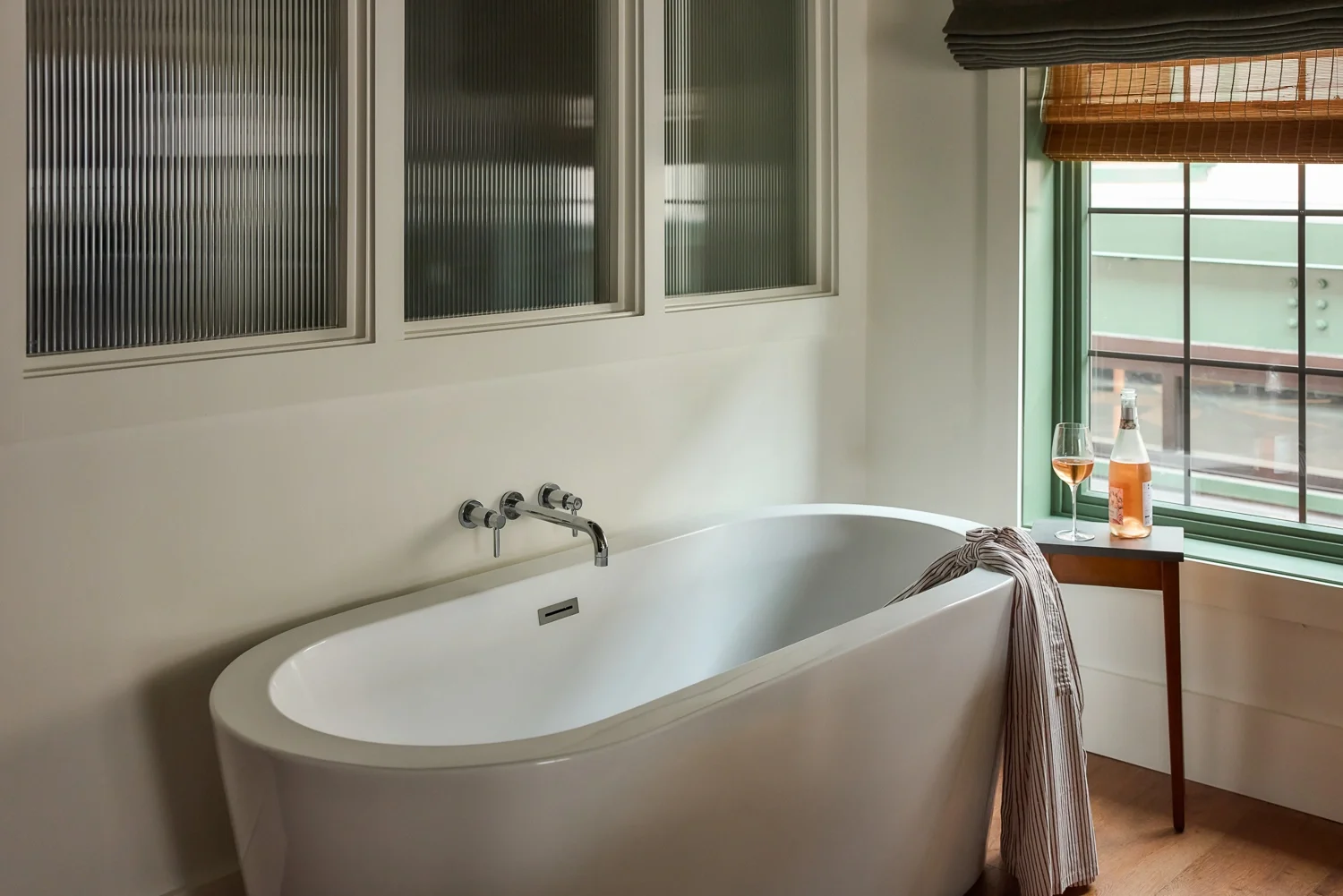 King Executive Bath.webp