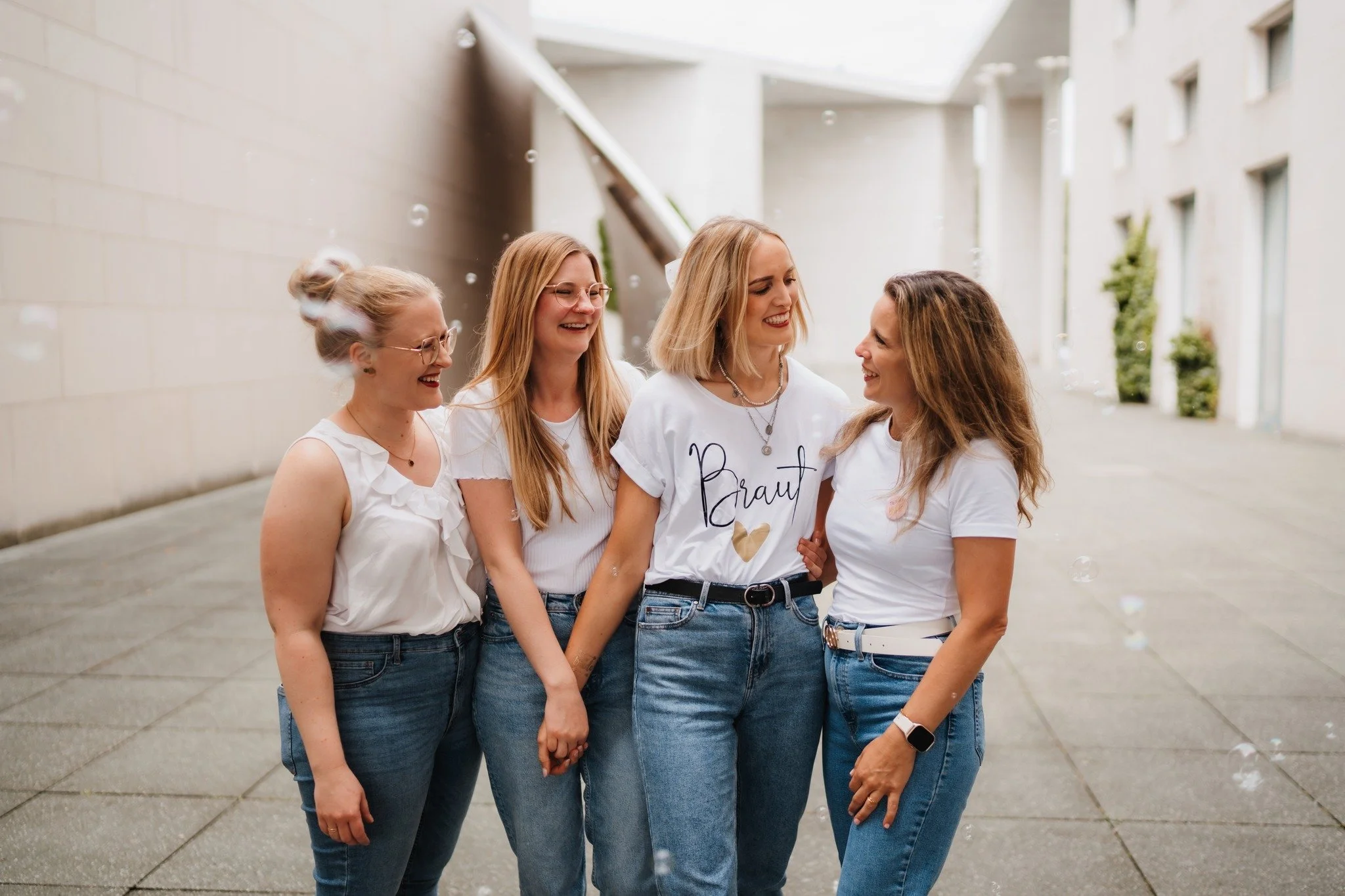 Bei Nadines JGA hat das Wetter leider gar nicht mitgespielt &ndash; mitten im Juni sollte es genau an dem Tag regnen! 🌧️ Aber verschieben? Nat&uuml;rlich keine Option. Zum Gl&uuml;ck hatten ihre Trauzeugin und ich schon Plan B in der Tasche: eine &u