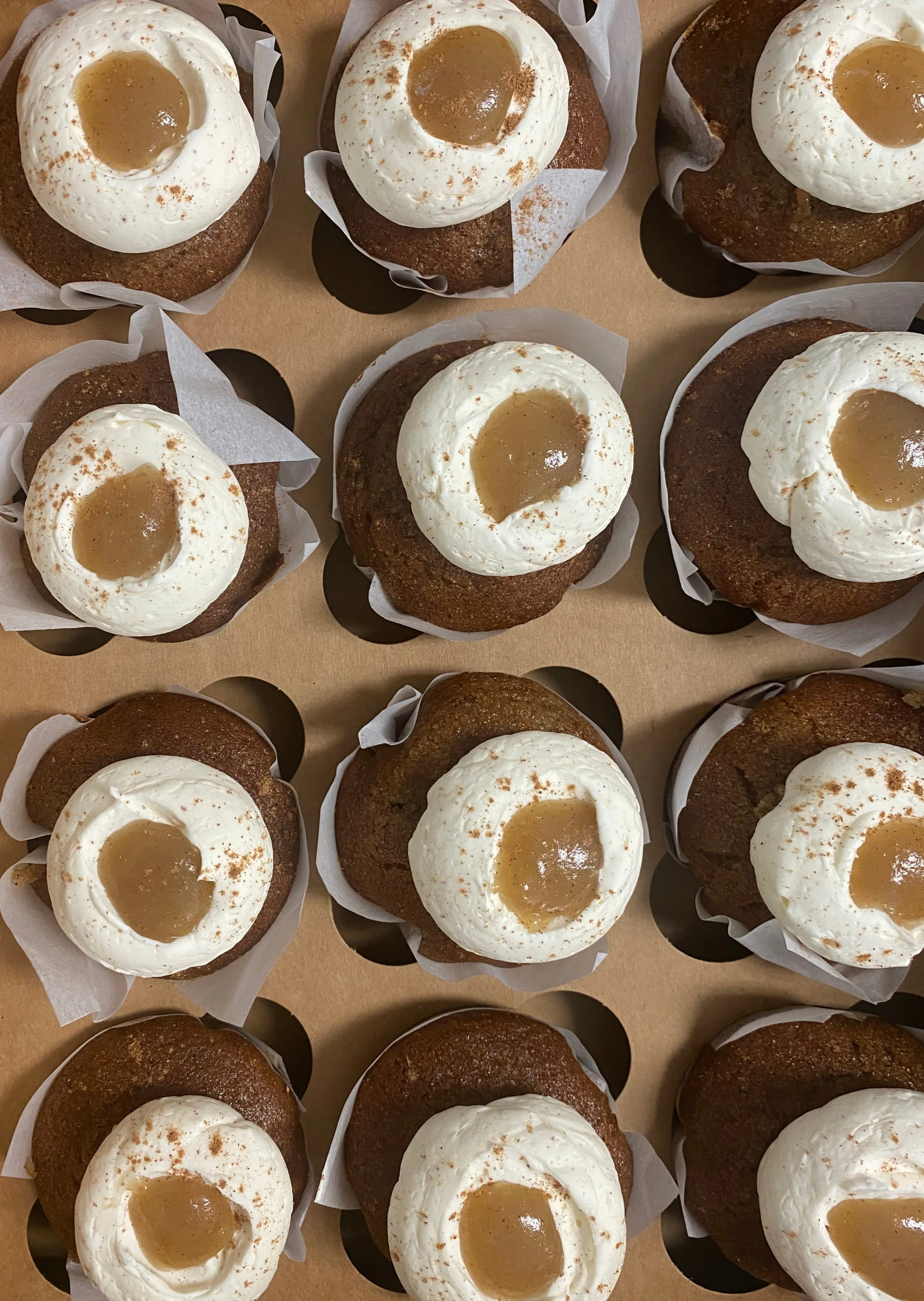 Apple spice cupcakes.jpg