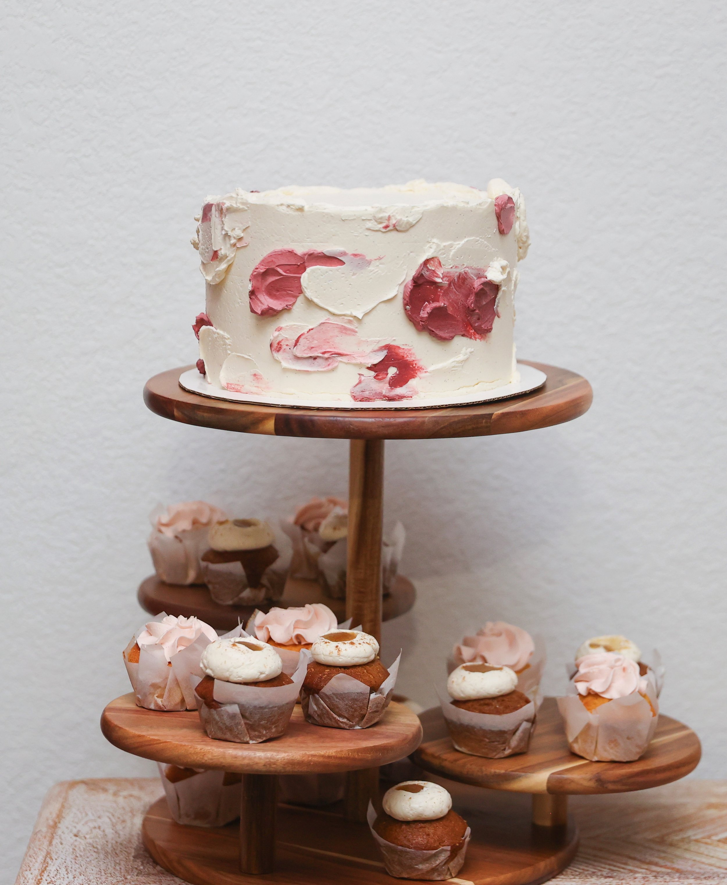 8” cake rustic deco.jpg