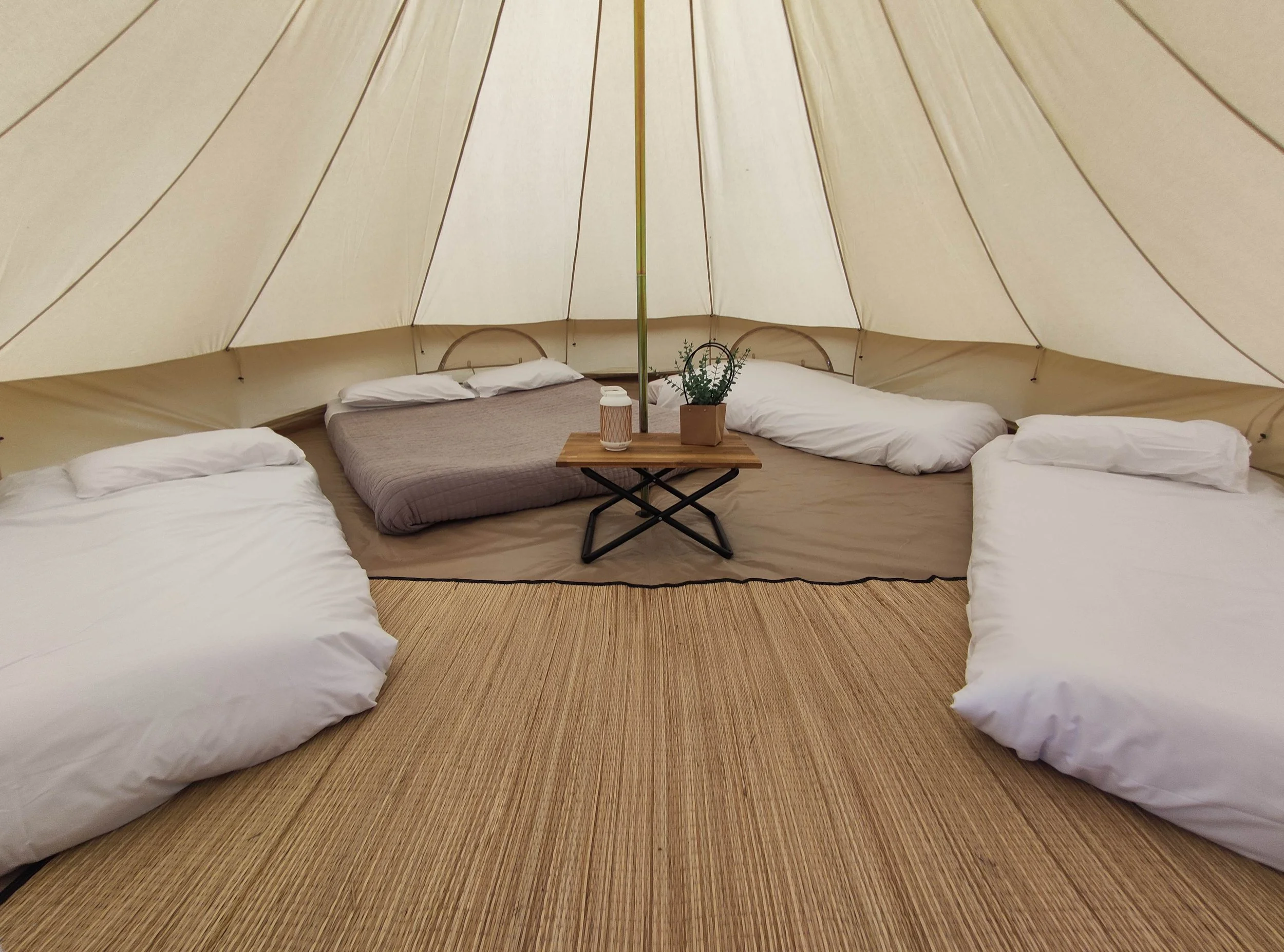Camping — Le Currents