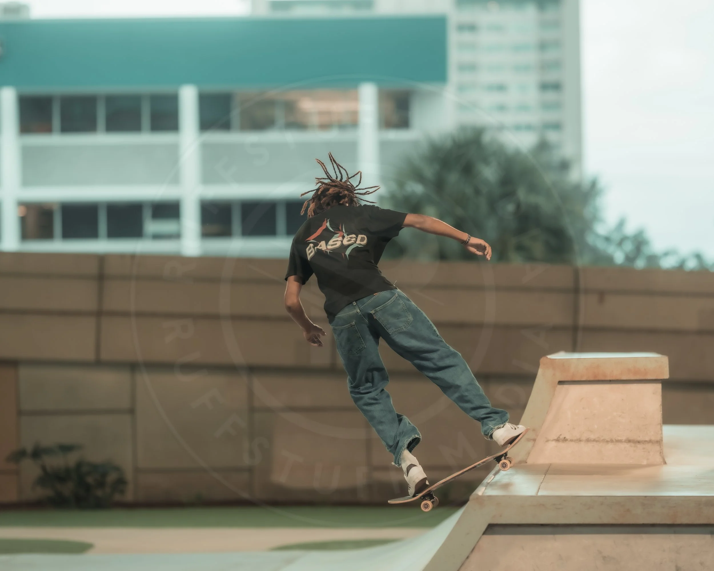 Skate Park 260904-2.JPG
