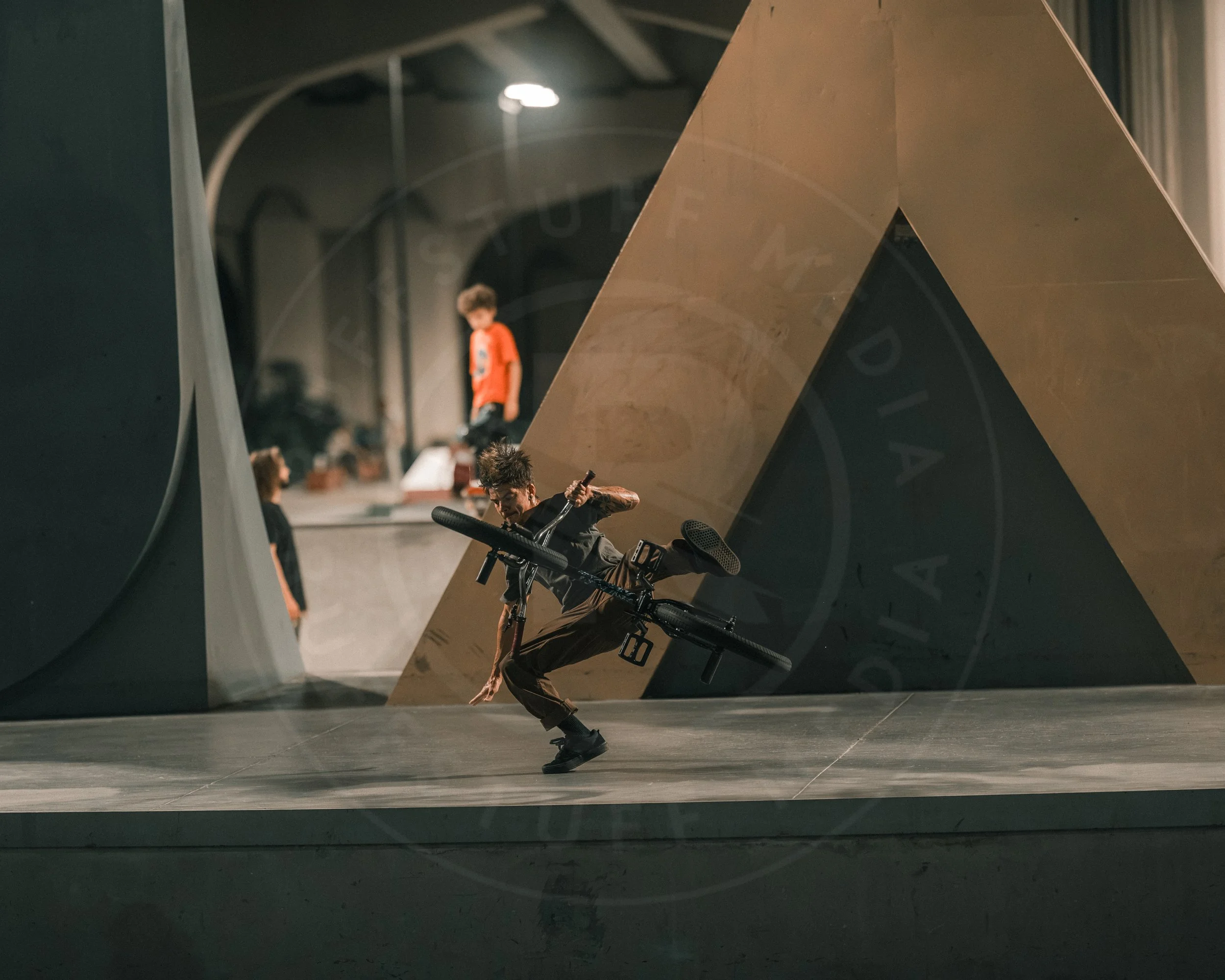 Skate Park 260822-200.JPG