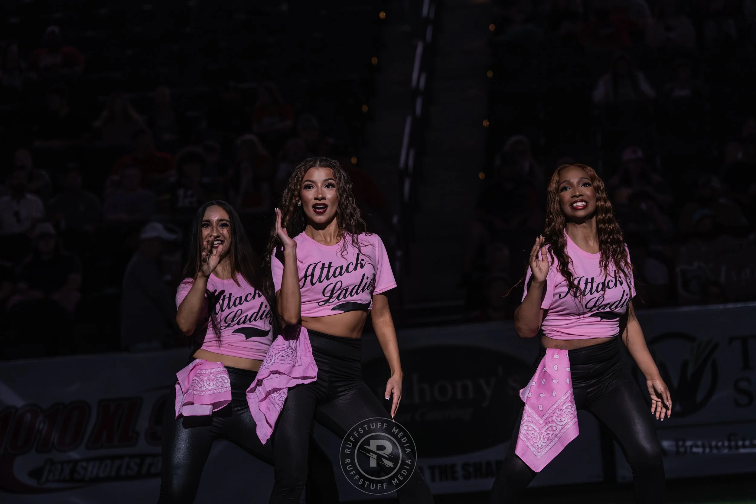 Sharks 260509-318.JPG