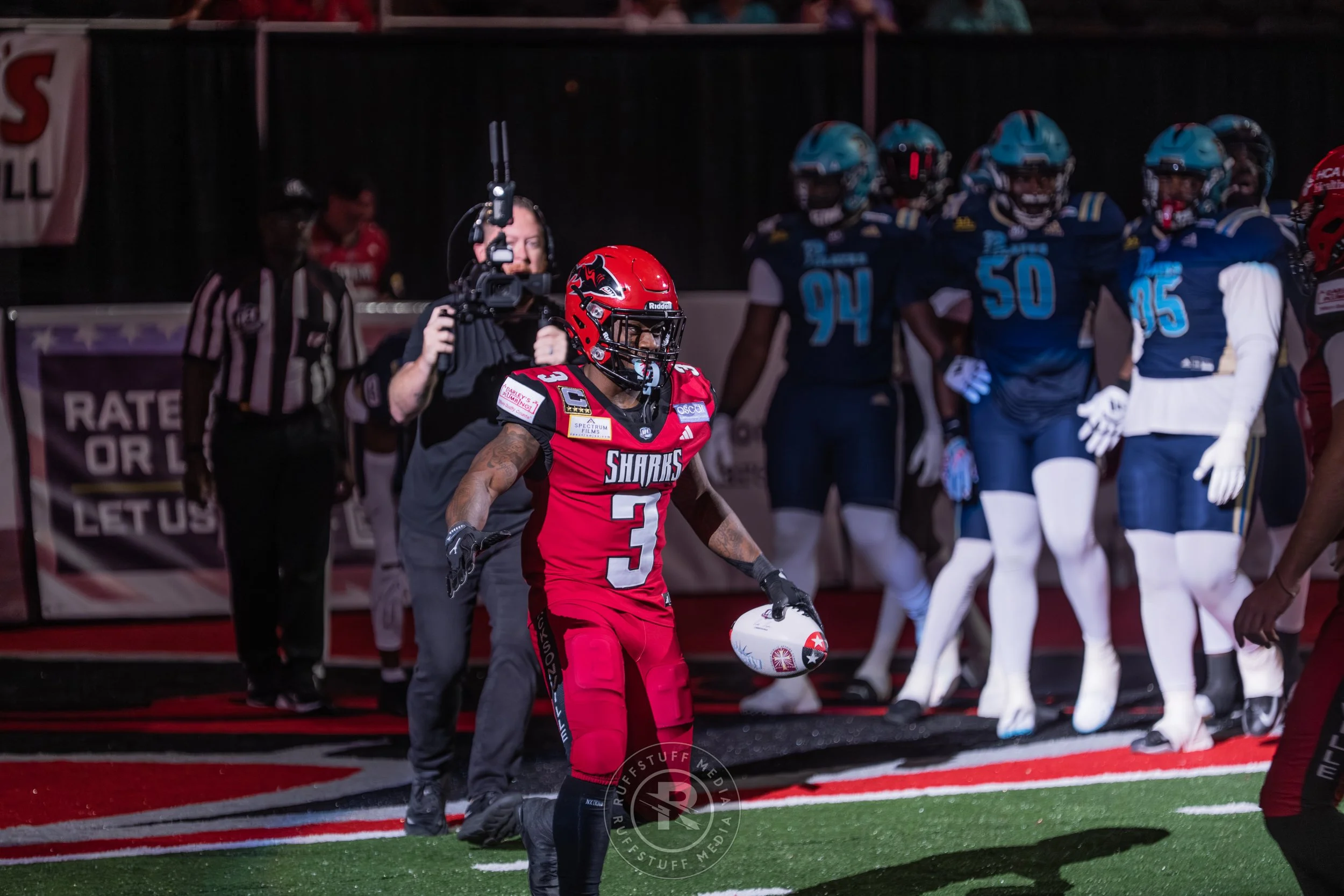 Sharks 260417-104.JPG