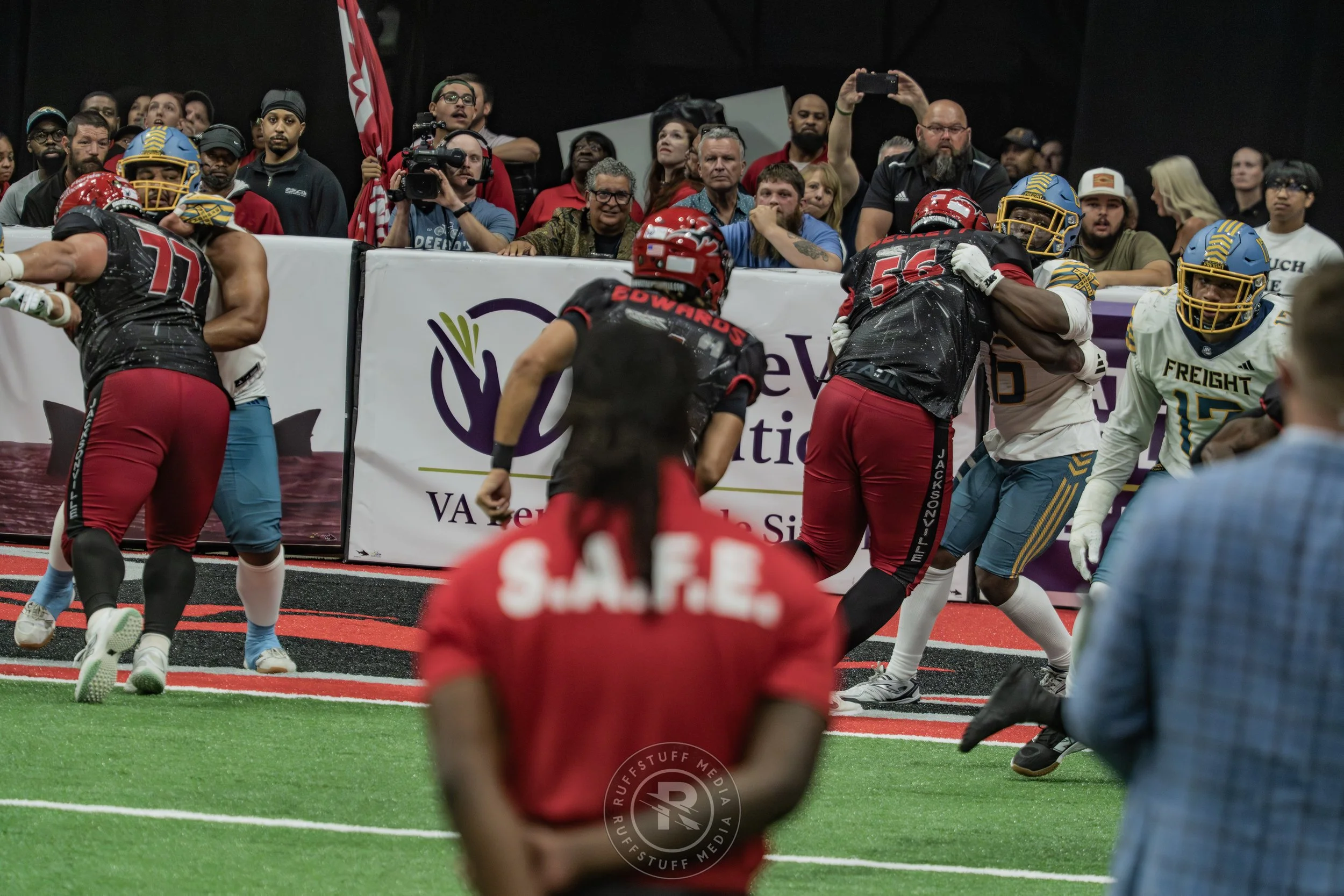 Sharks 260530-662.JPG
