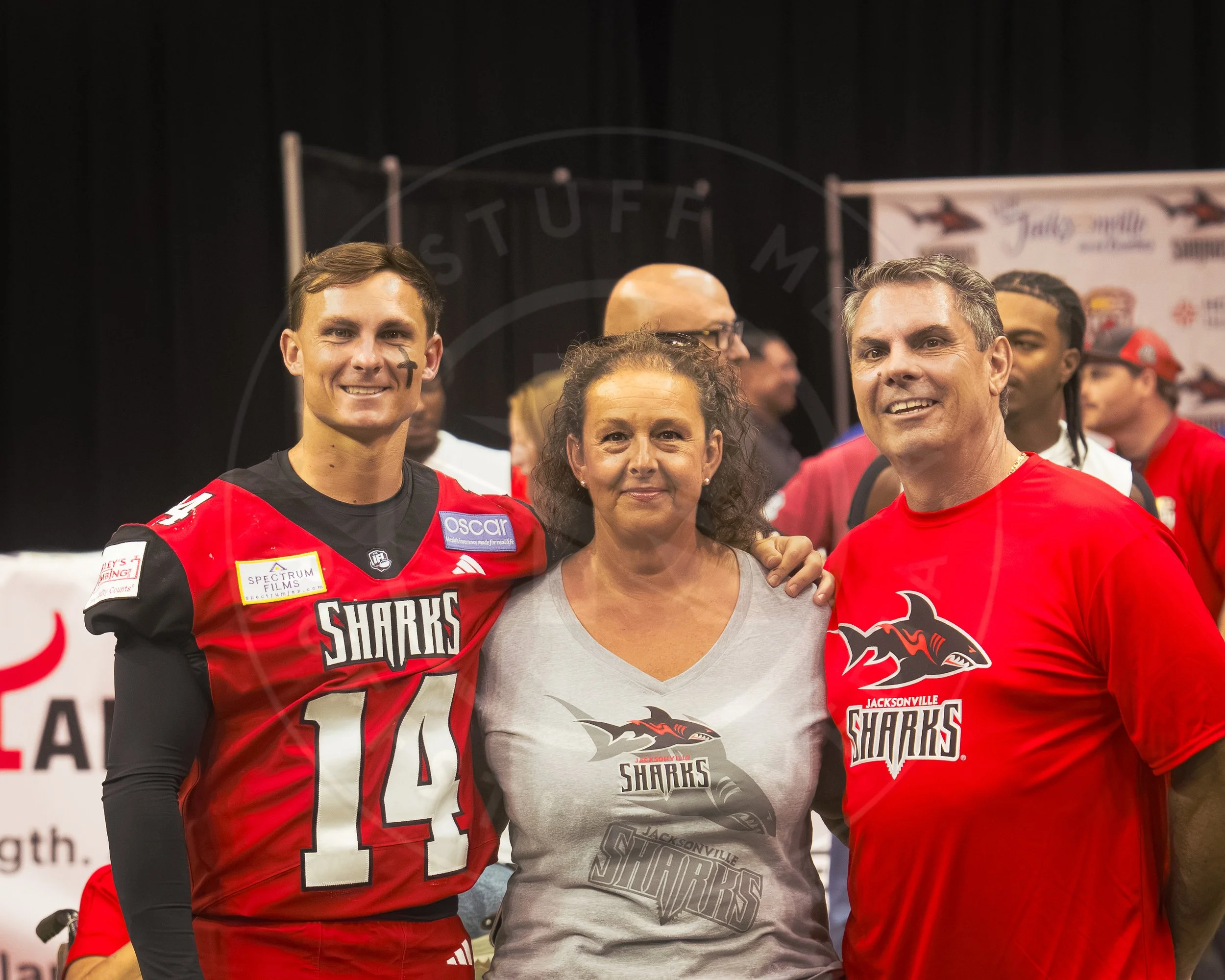 Sharks 260801-182.JPG