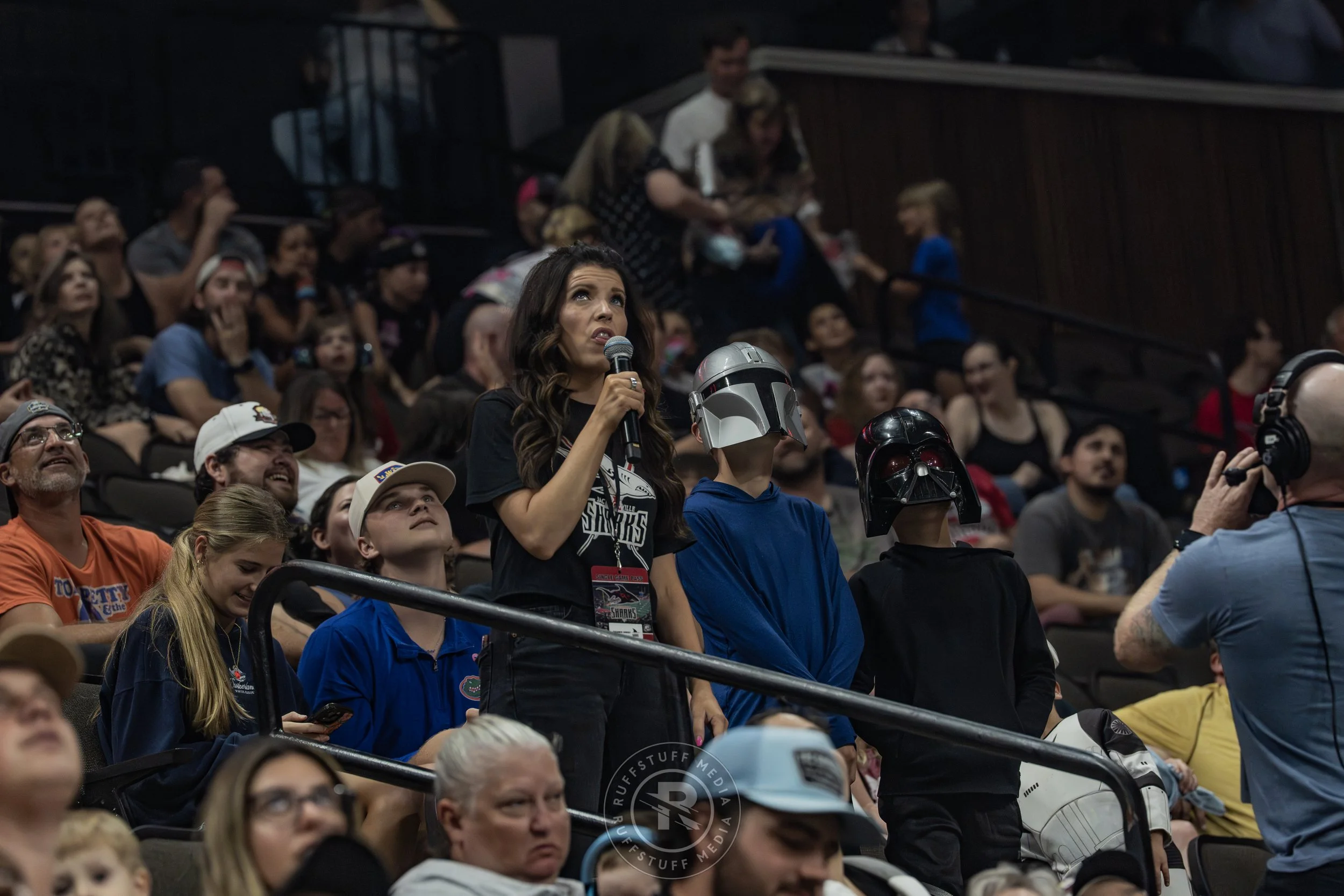 Sharks 260530-173.JPG