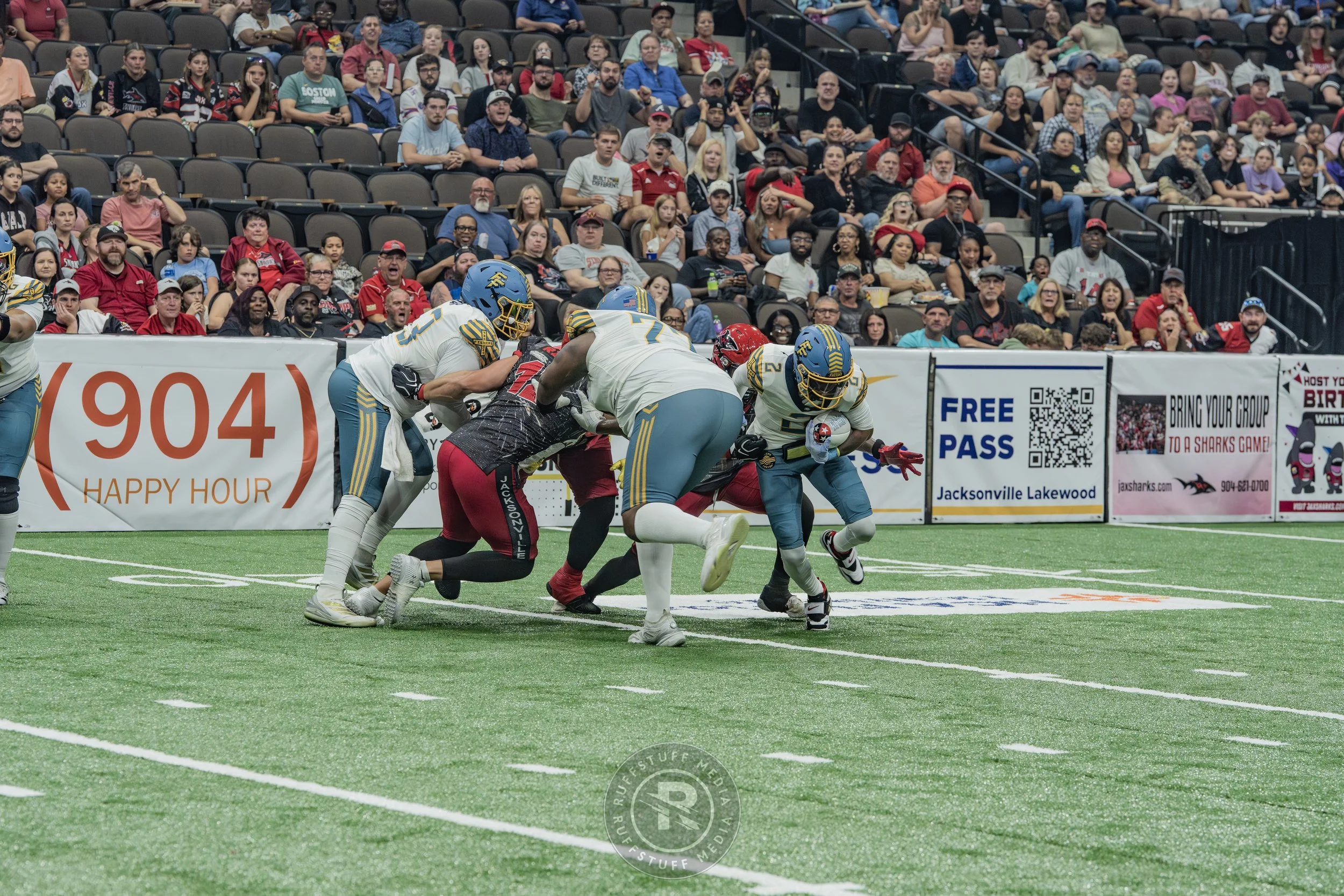 Sharks 260530-276.JPG