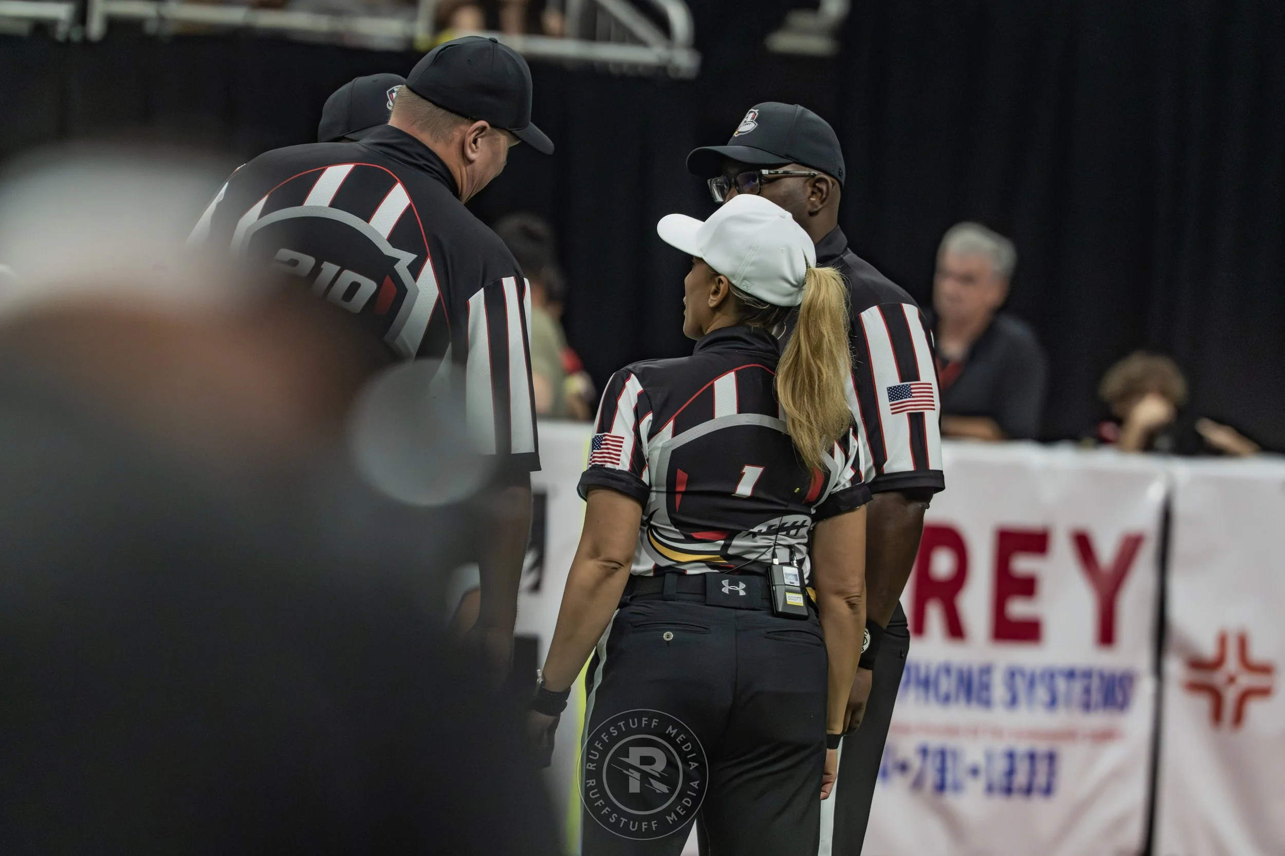 Sharks 260530-558.JPG