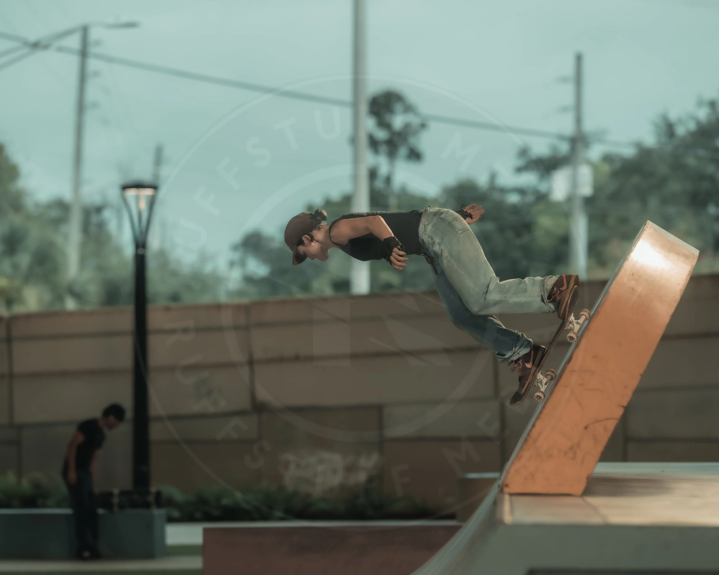 Skate Park 260904-113.JPG