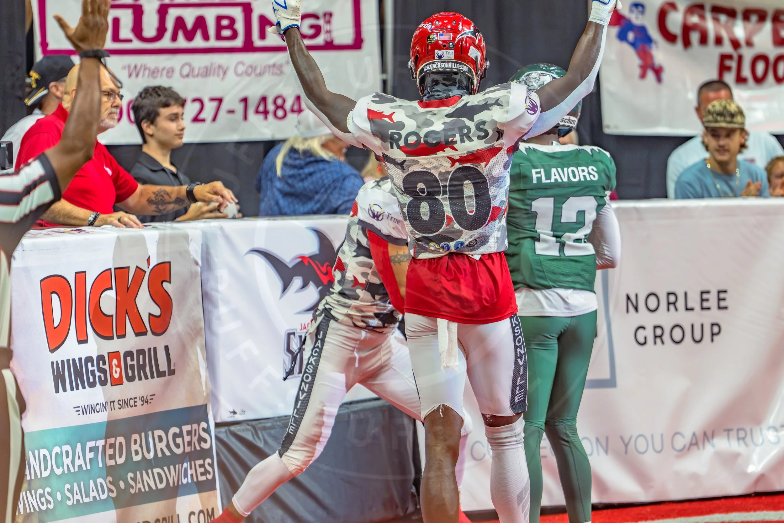 Sharks 260726-64.JPG