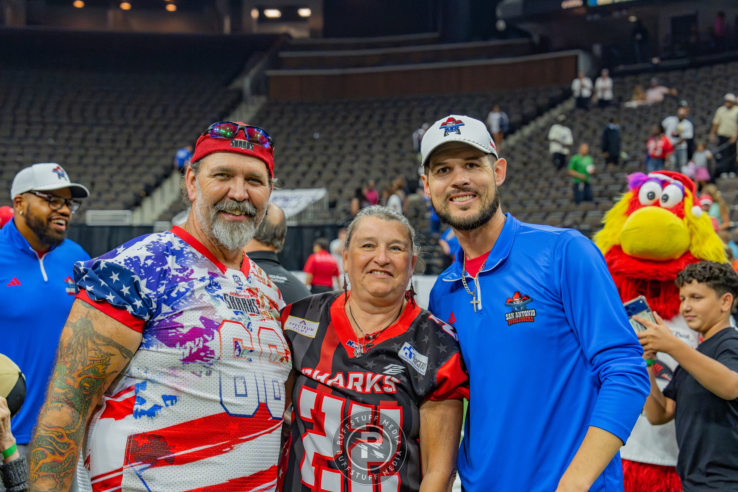 Sharks 260606-479.jpg