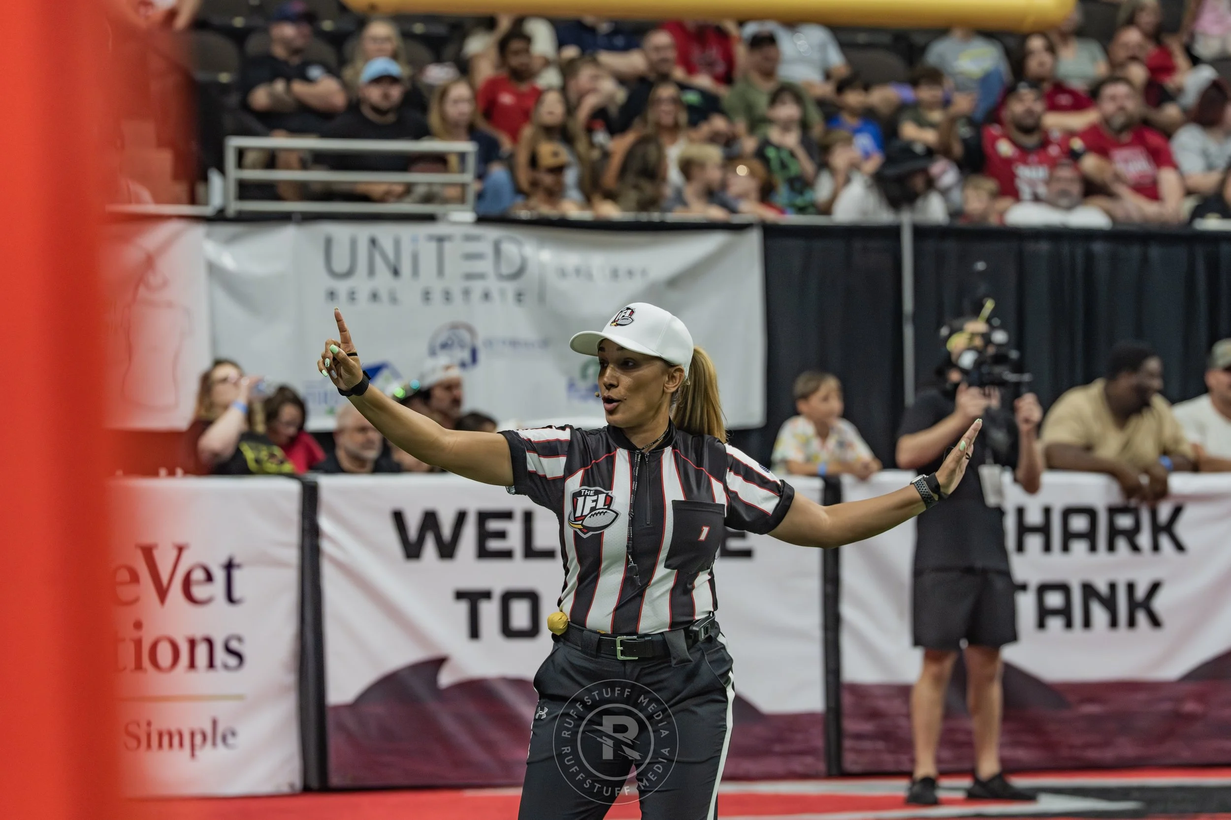 Sharks 260530-284.JPG