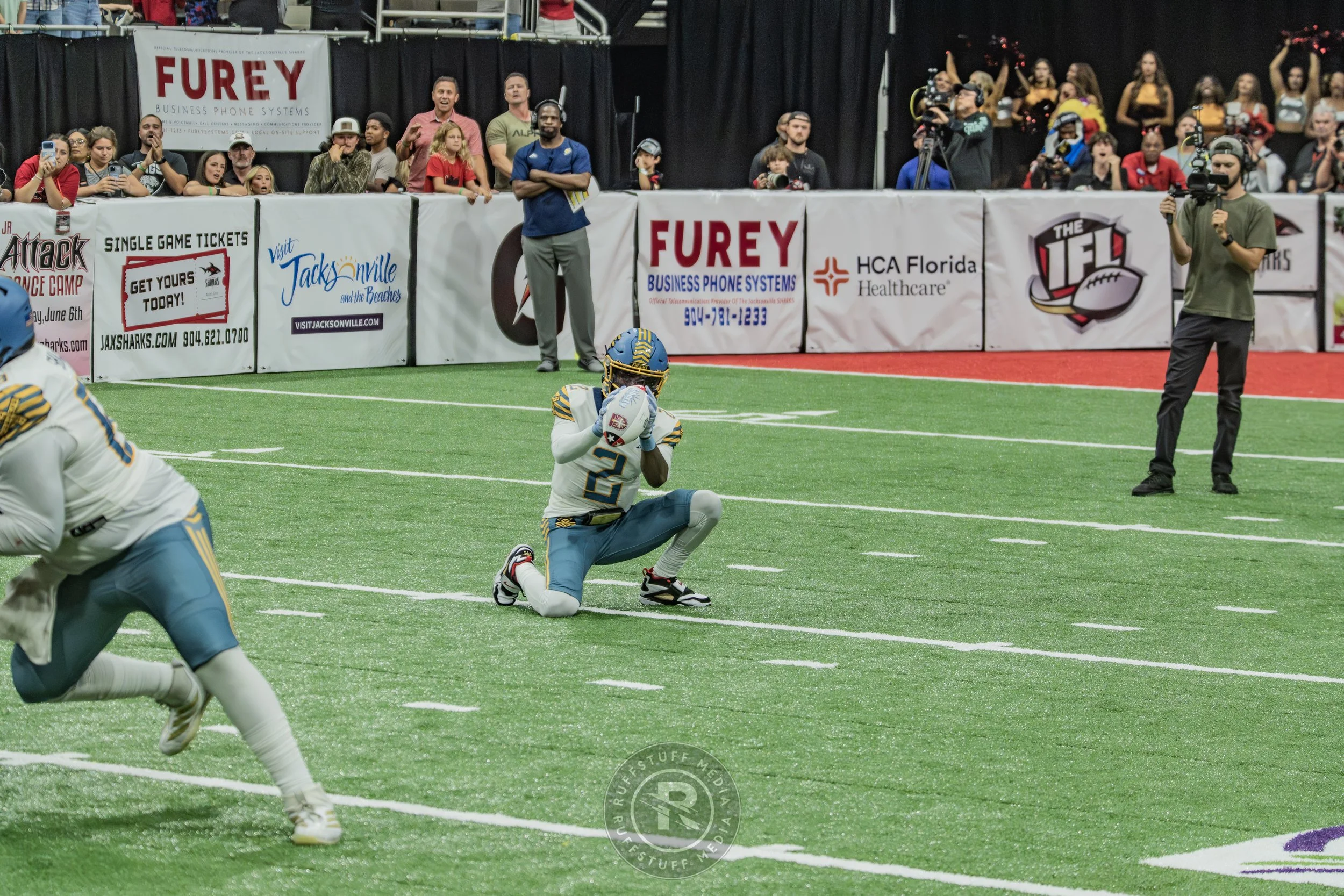 Sharks 260530-701.JPG