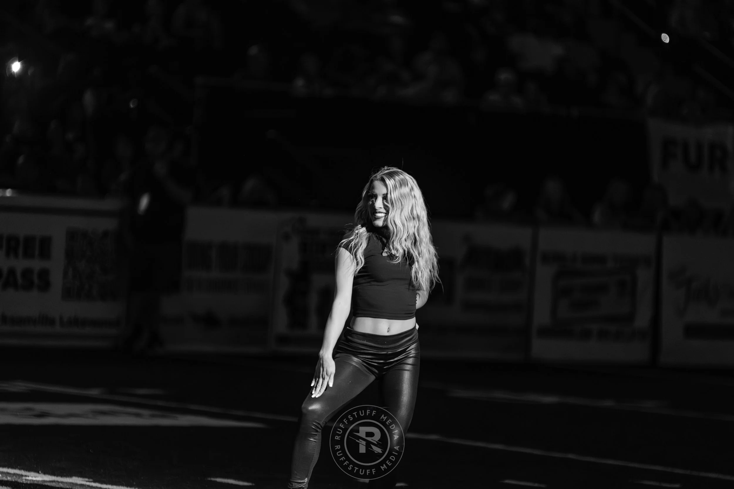 Sharks 260509-439.JPG