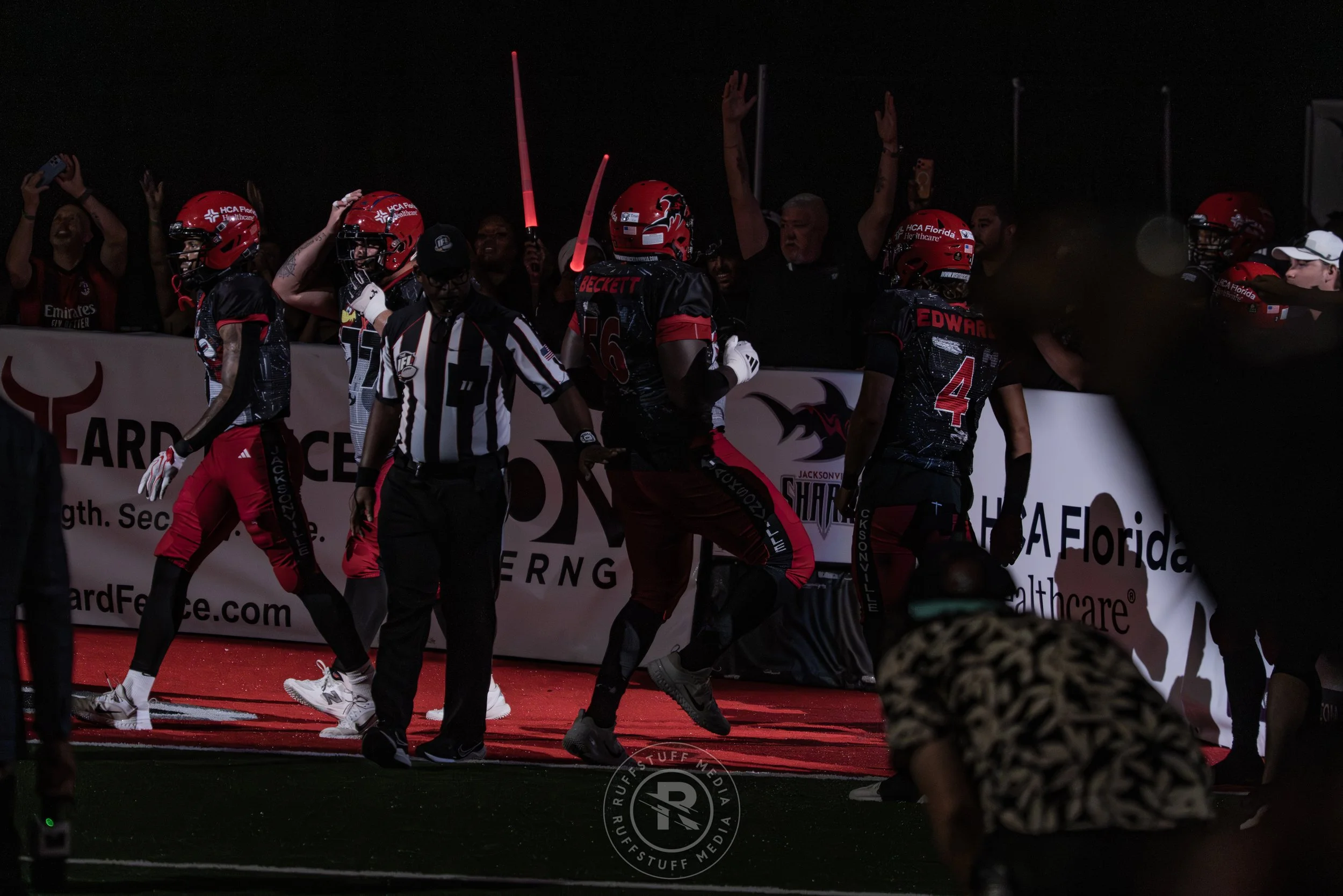 Sharks 260530-666.JPG