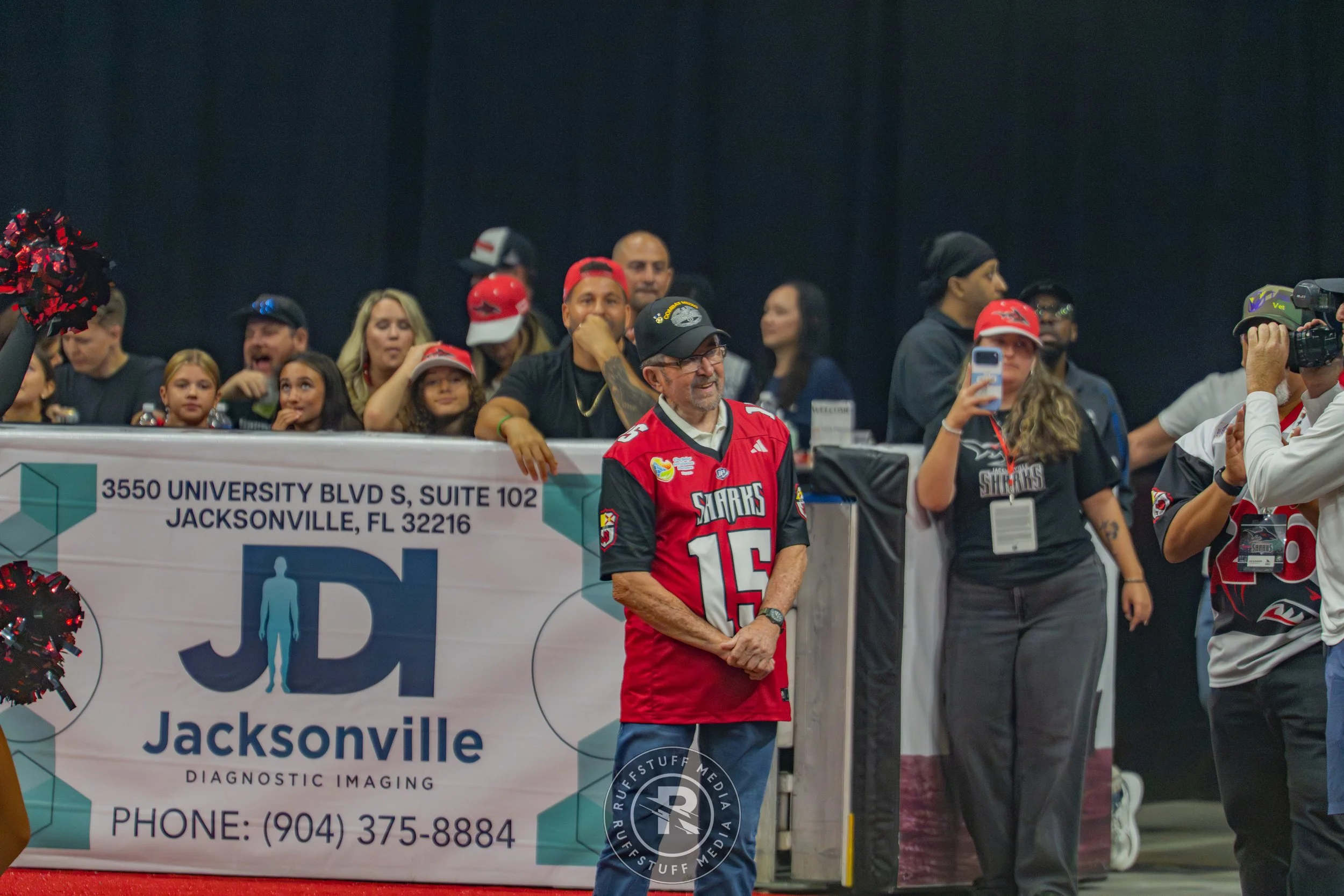 Sharks 260606-132.jpg
