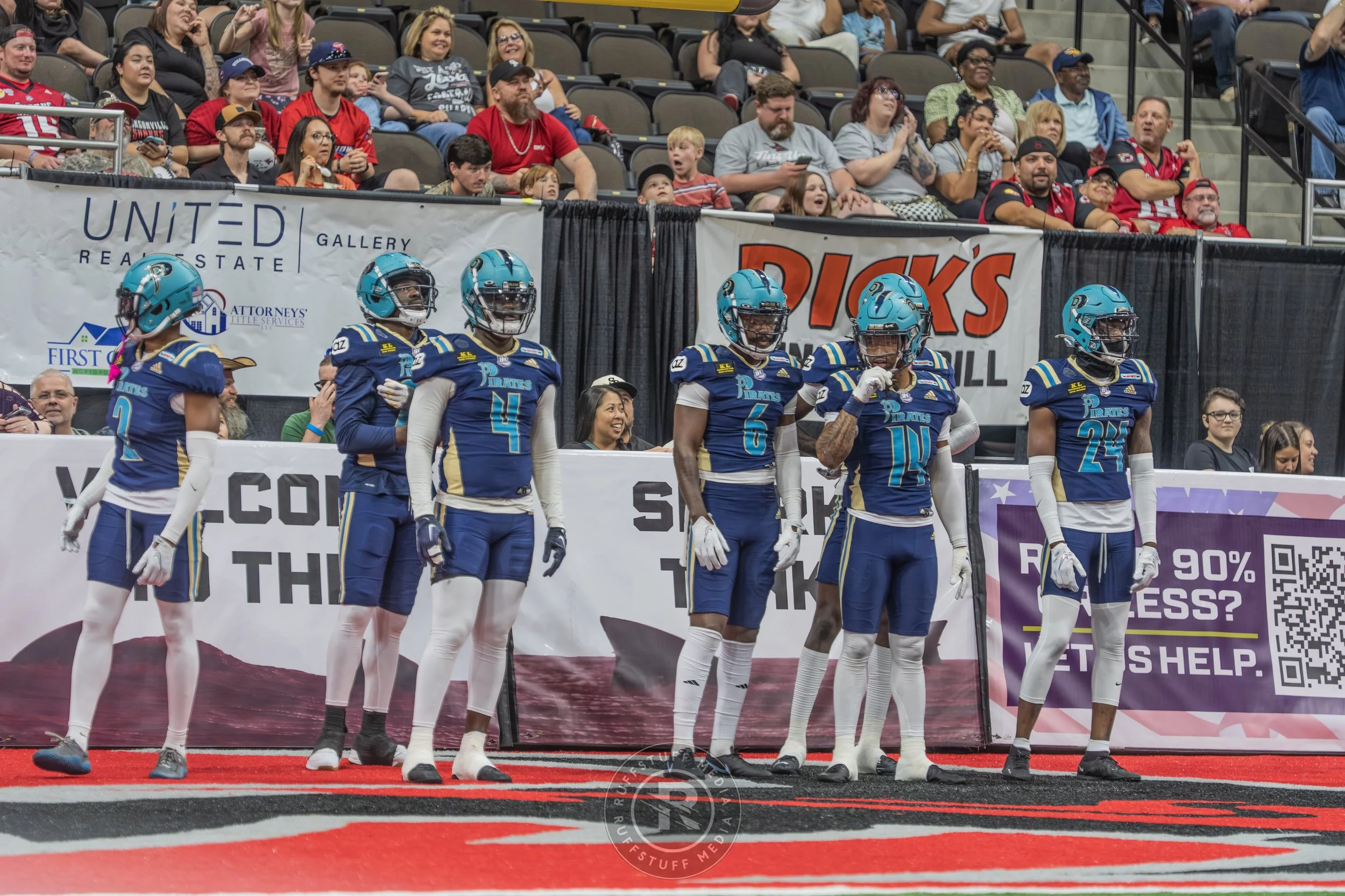 Sharks 260417-368.JPG