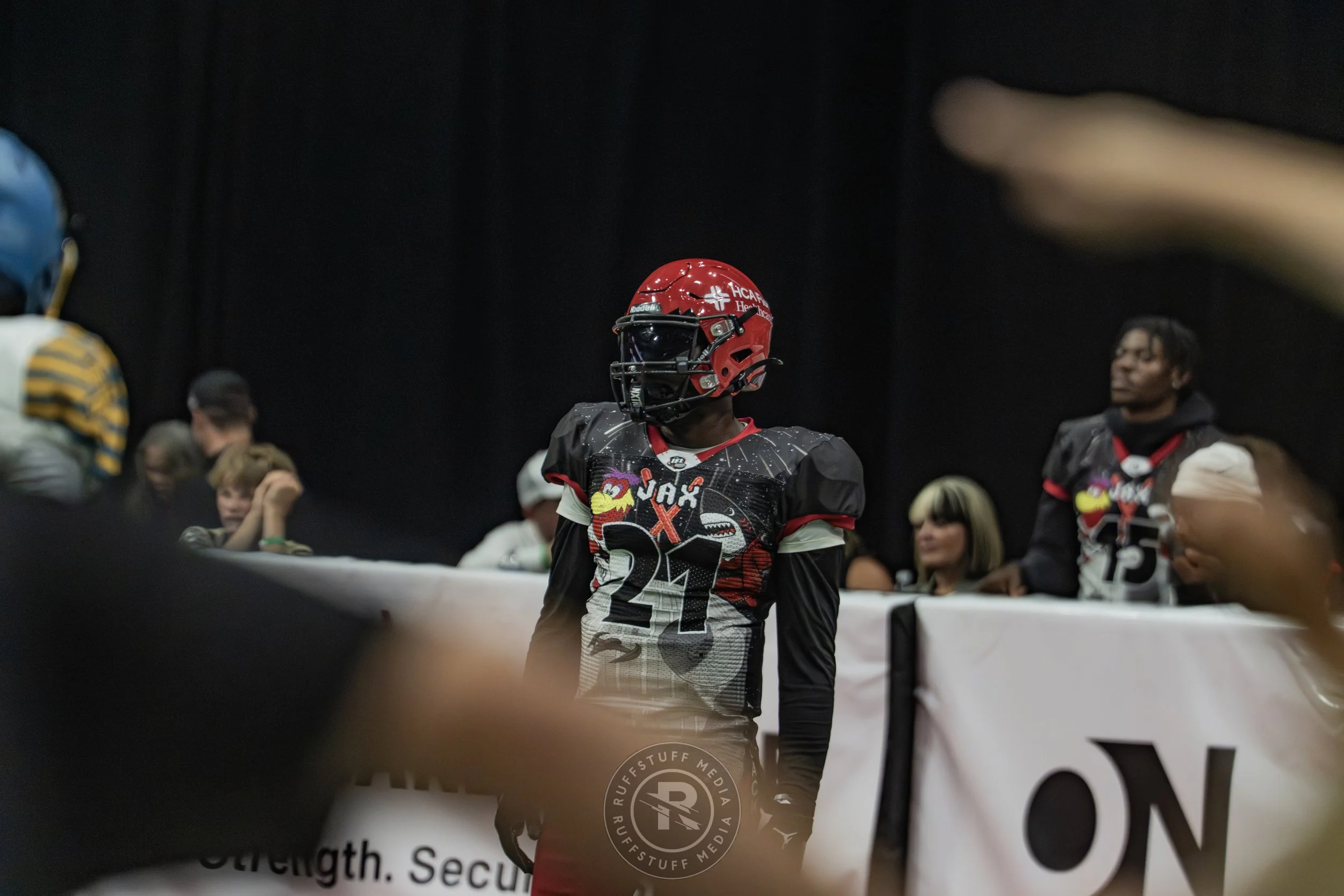 Sharks 260530-561.JPG