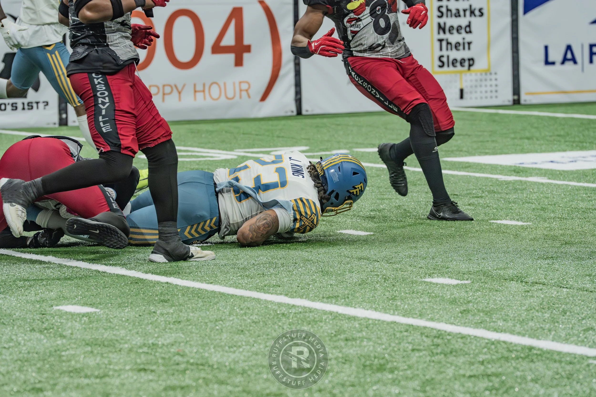 Sharks 260530-458.JPG