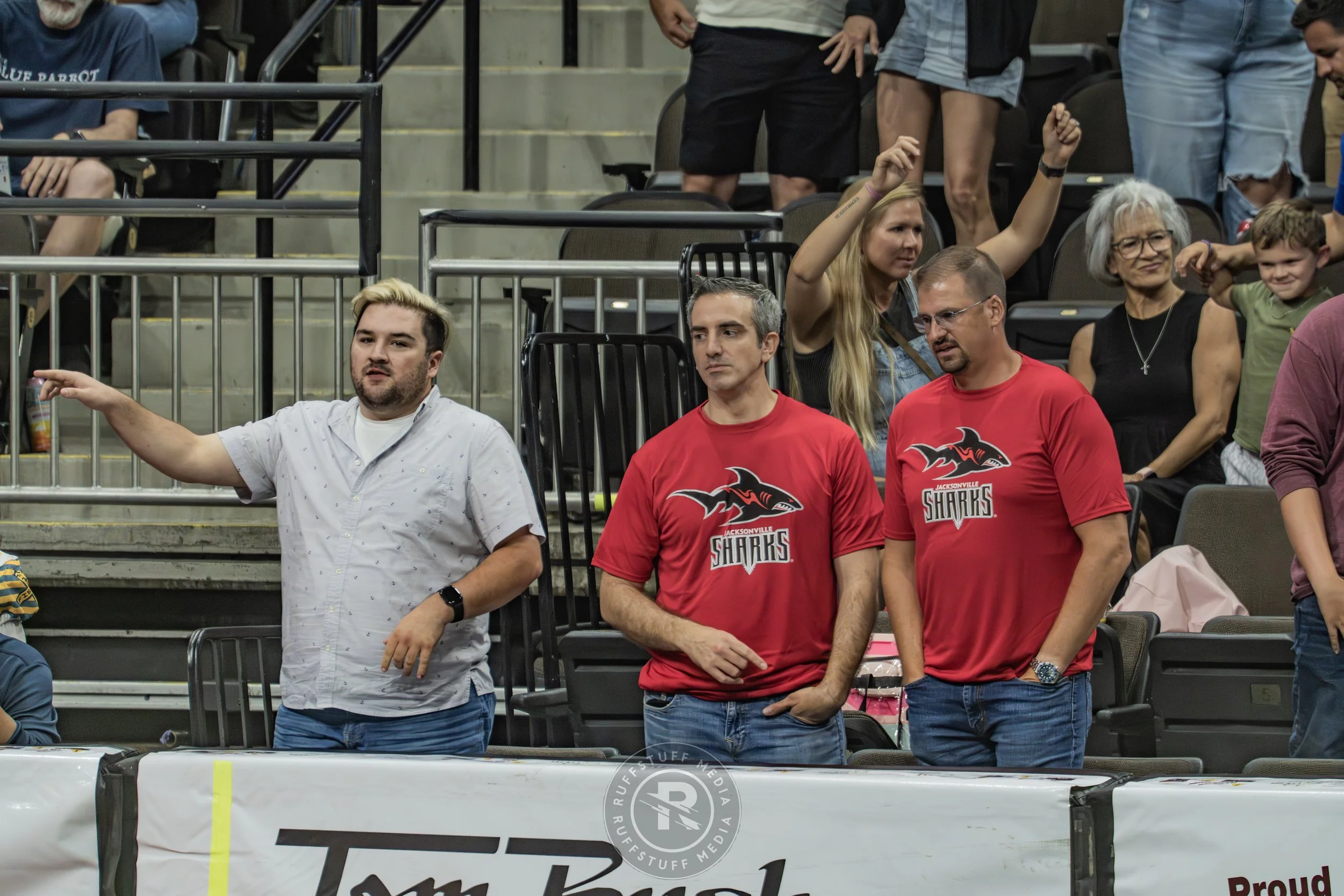 Sharks 260530-691.JPG