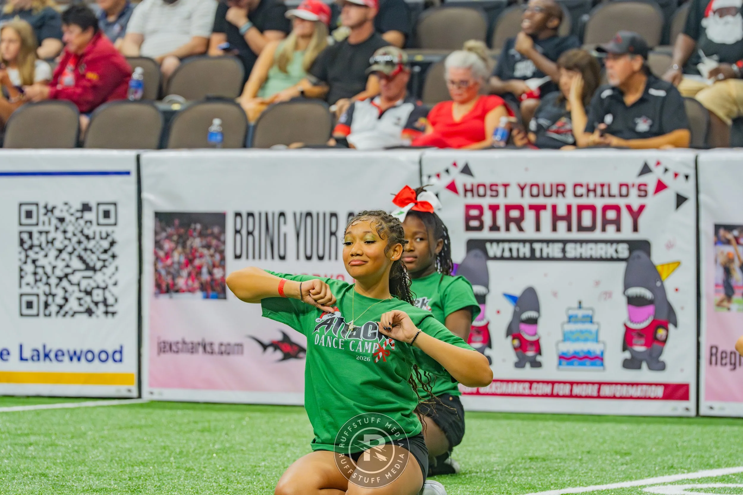 Sharks 260606-215.jpg
