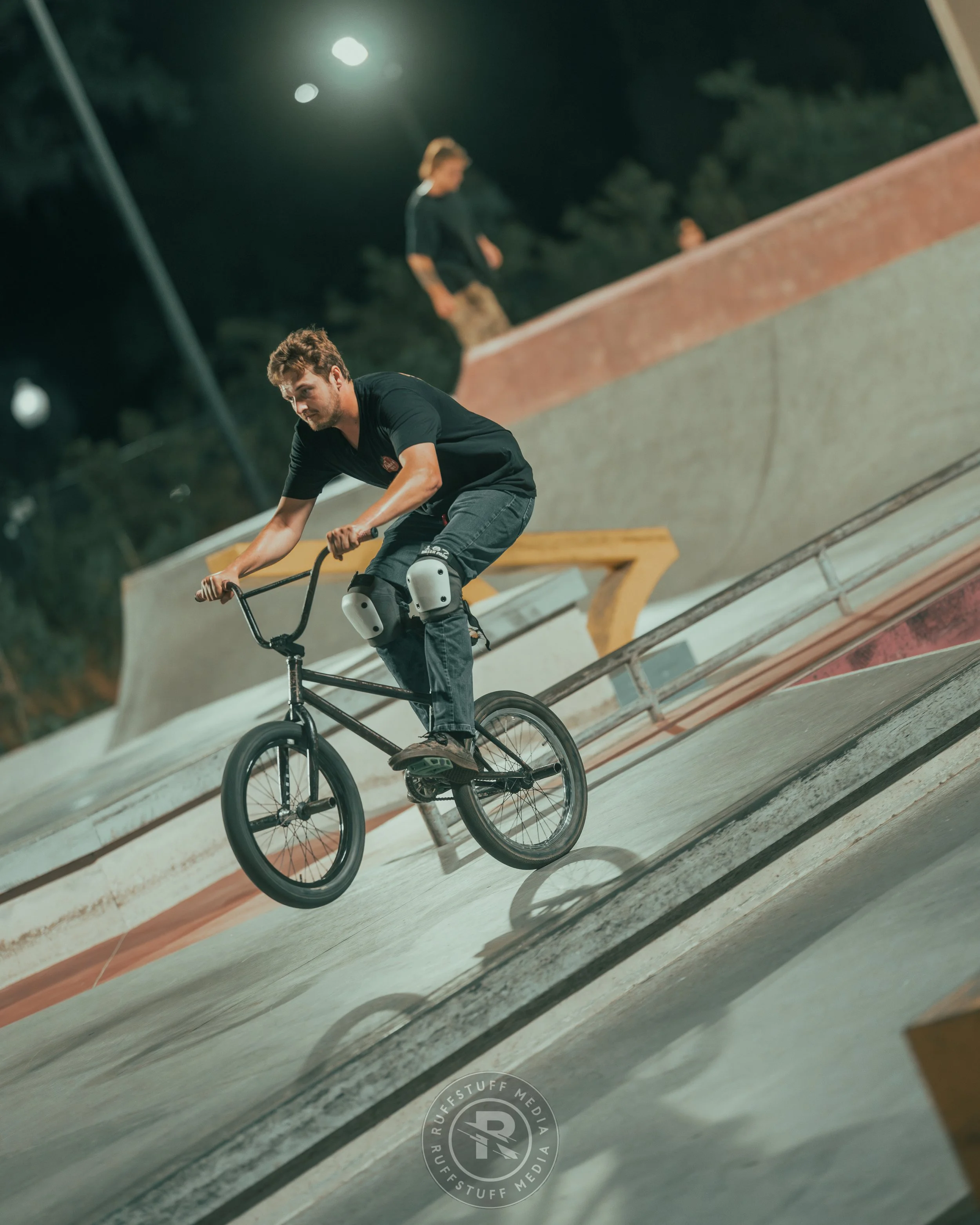 Skate Park 260522-115.JPG