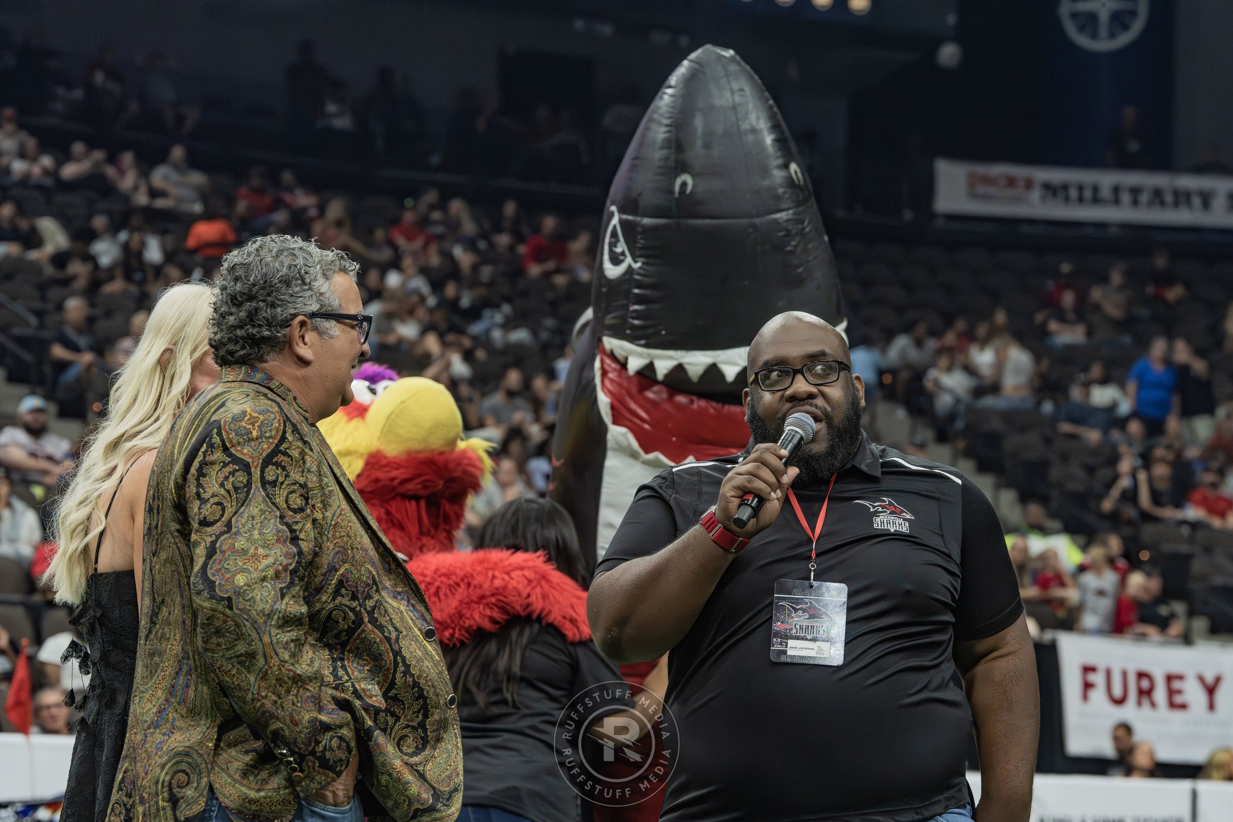 Sharks 260530-435.JPG