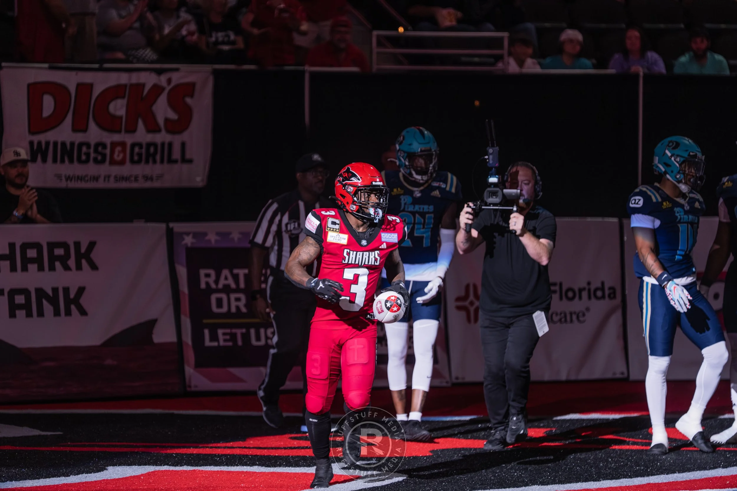 Sharks 260417-103.JPG