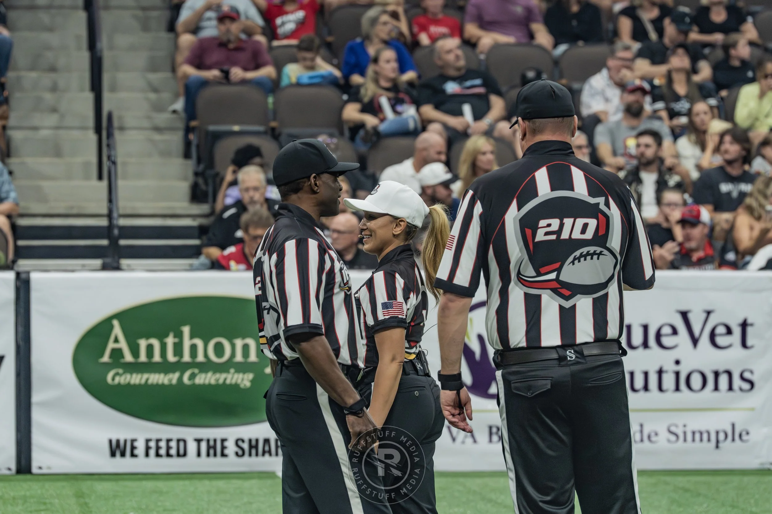 Sharks 260530-221.JPG