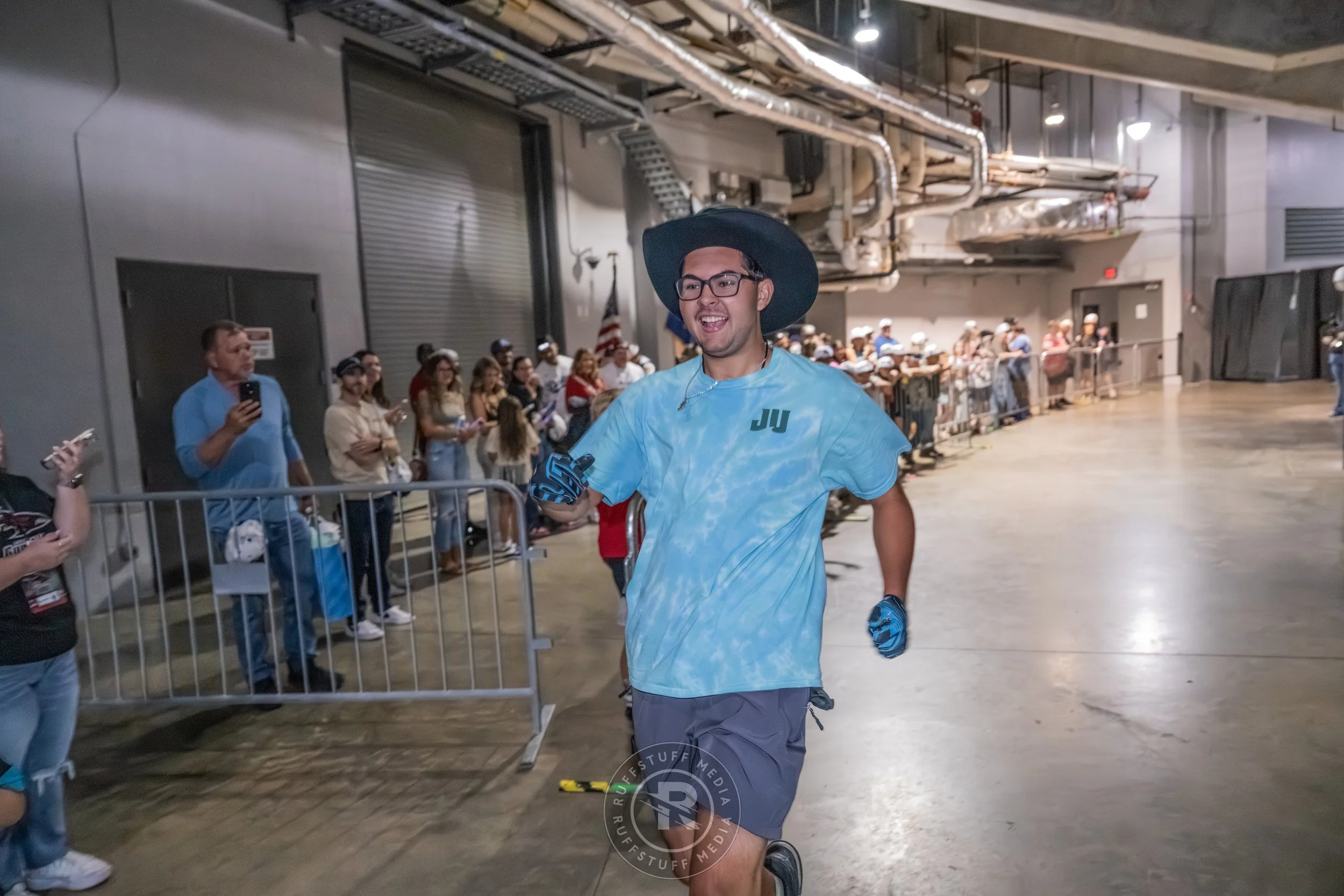 Sharks 260417-22_resize.JPG