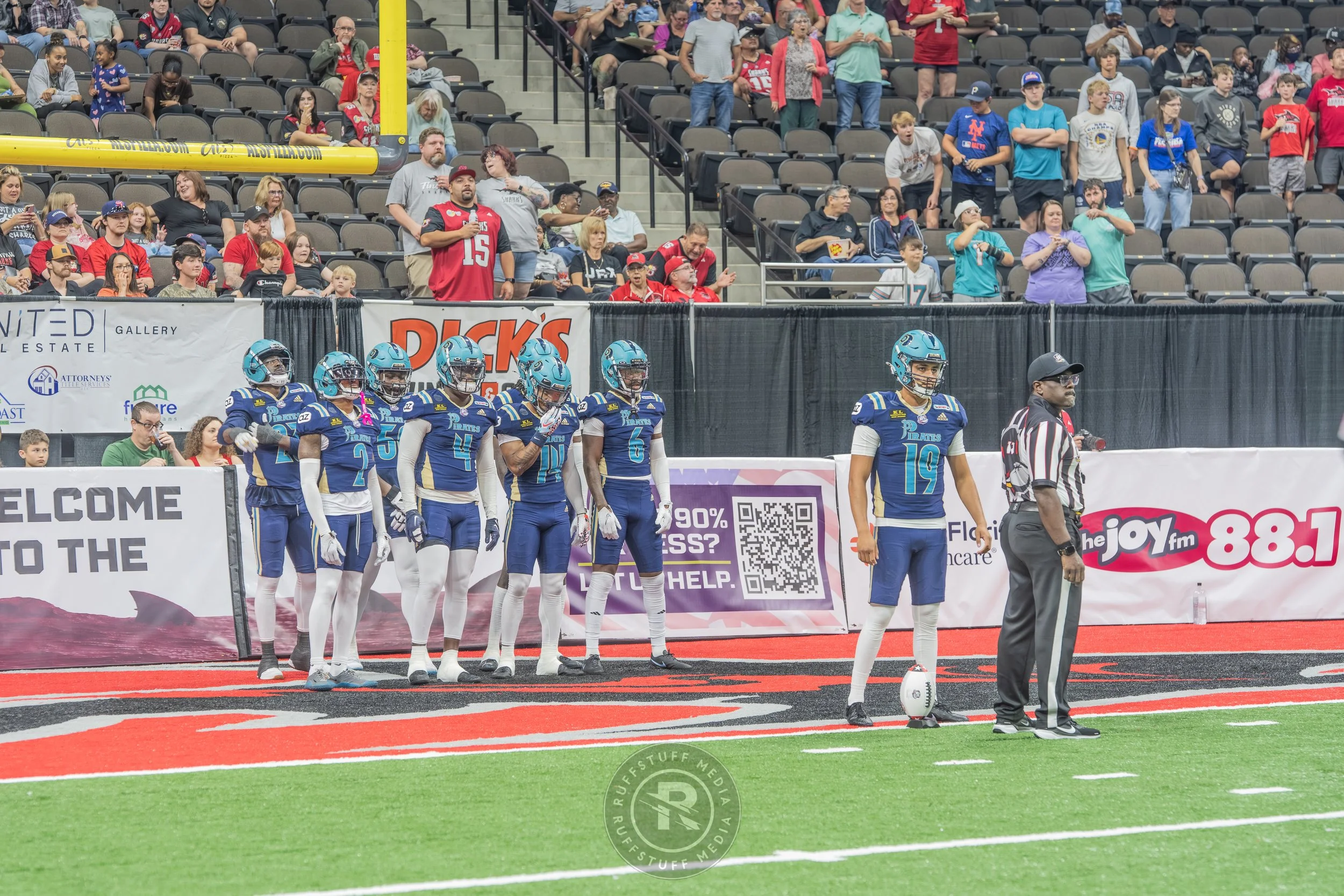 Sharks 260417-90.JPG