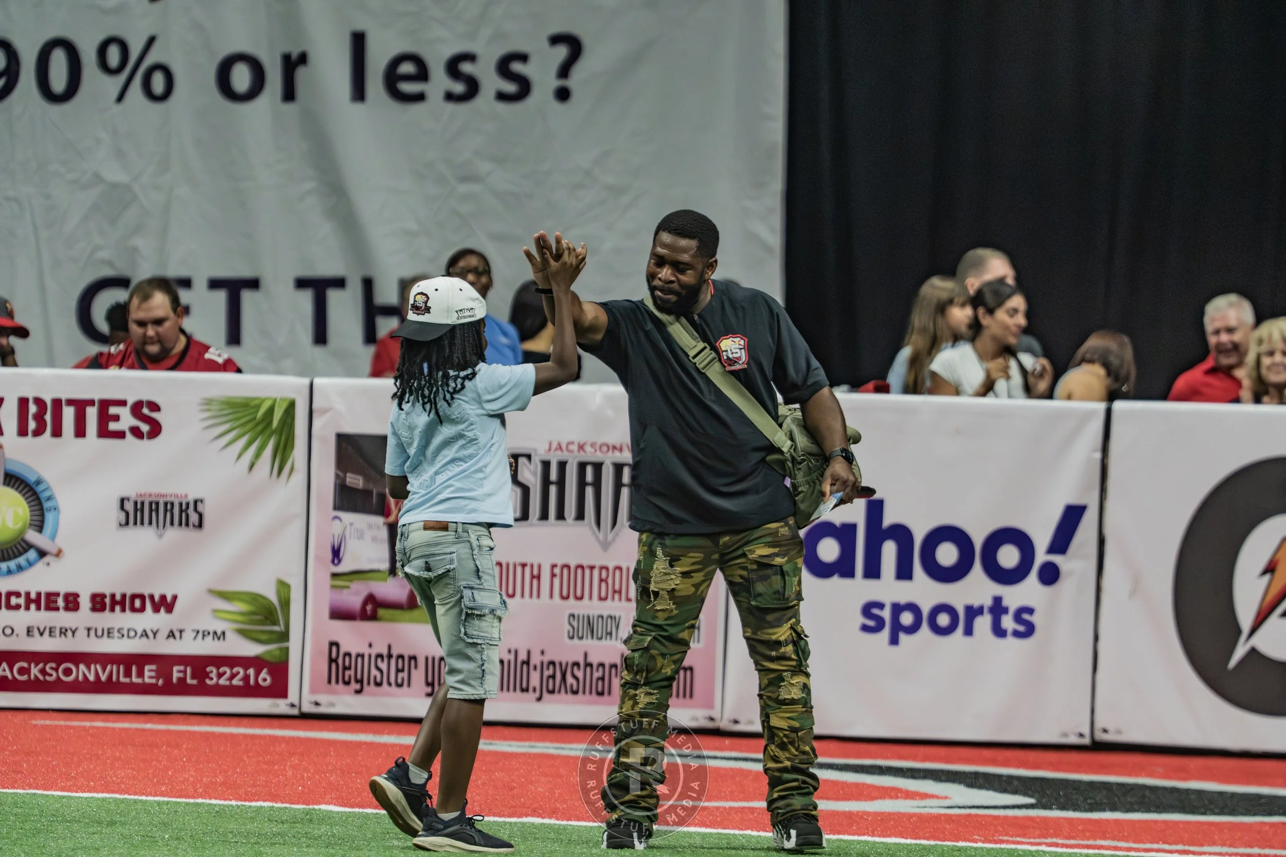 Sharks 260530-520.JPG