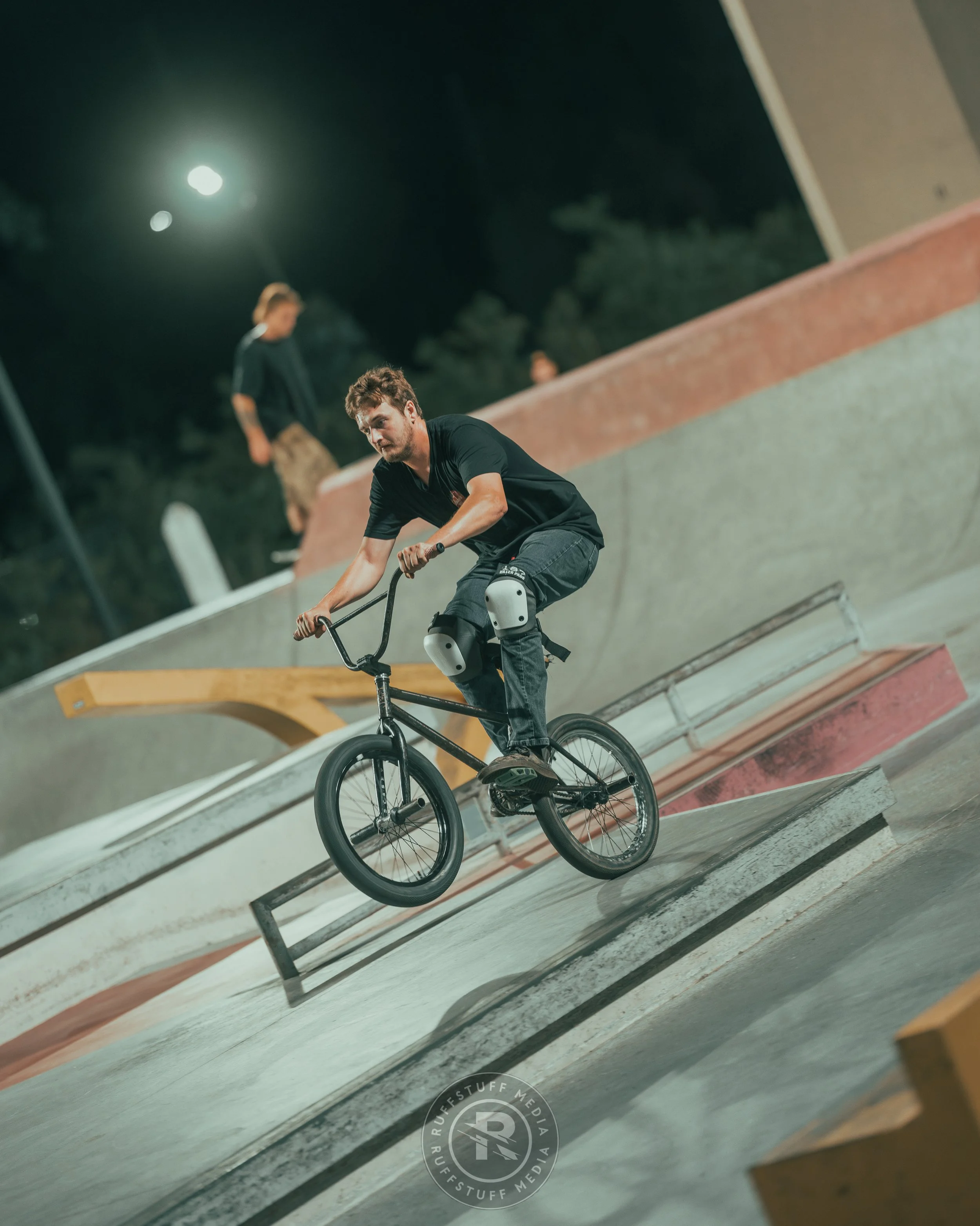 Skate Park 260522-114.JPG