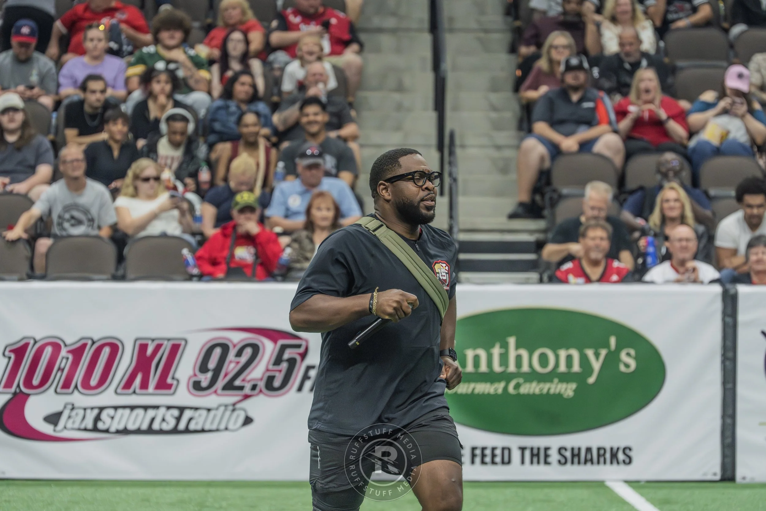 Sharks 260509-270_resize.JPG