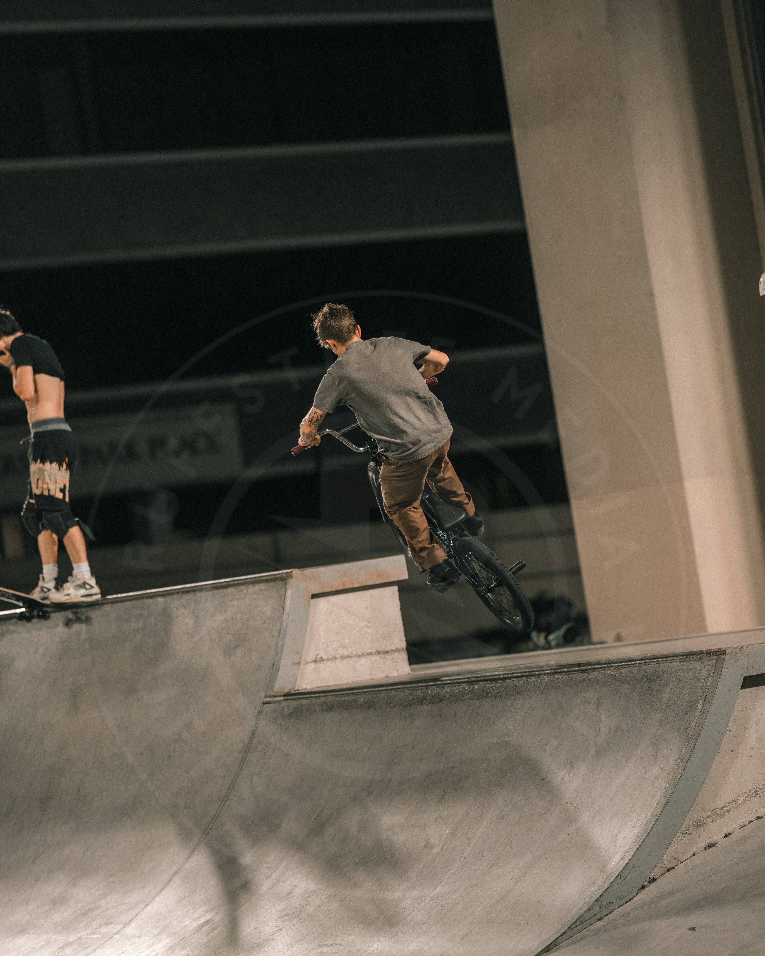 Skate Park 260822-15.JPG