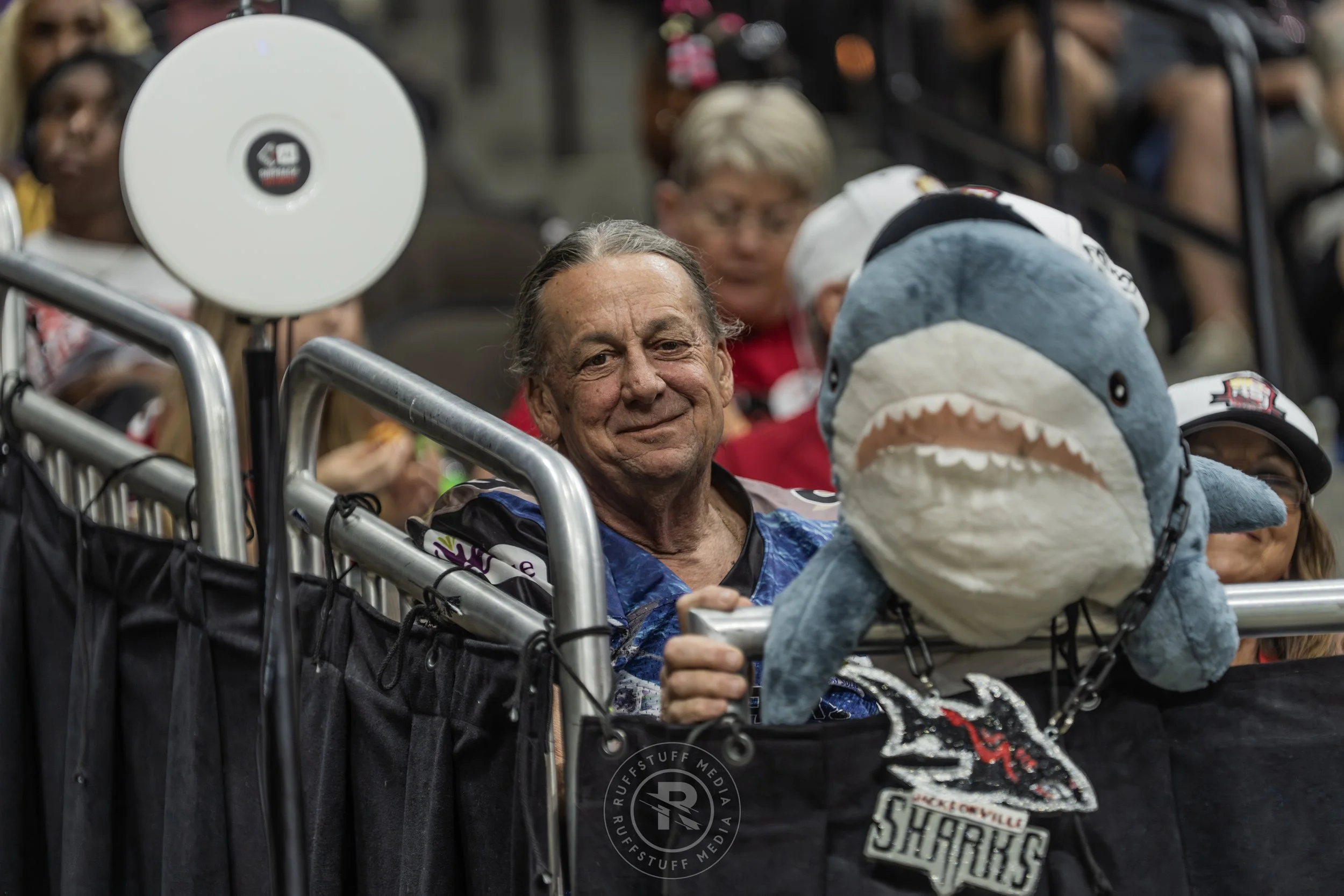 Sharks 260509-345.JPG