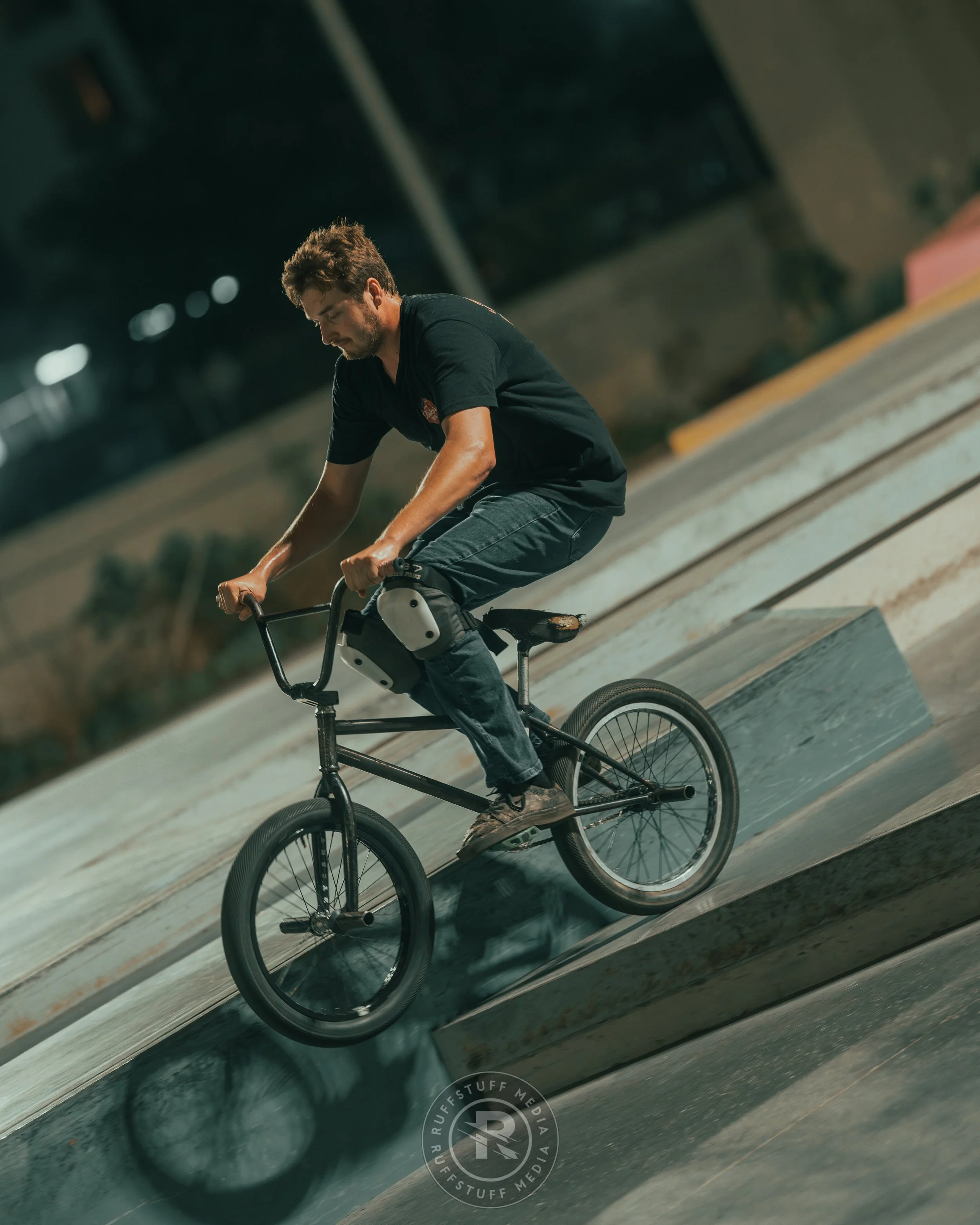 Skate Park 260522-120.JPG