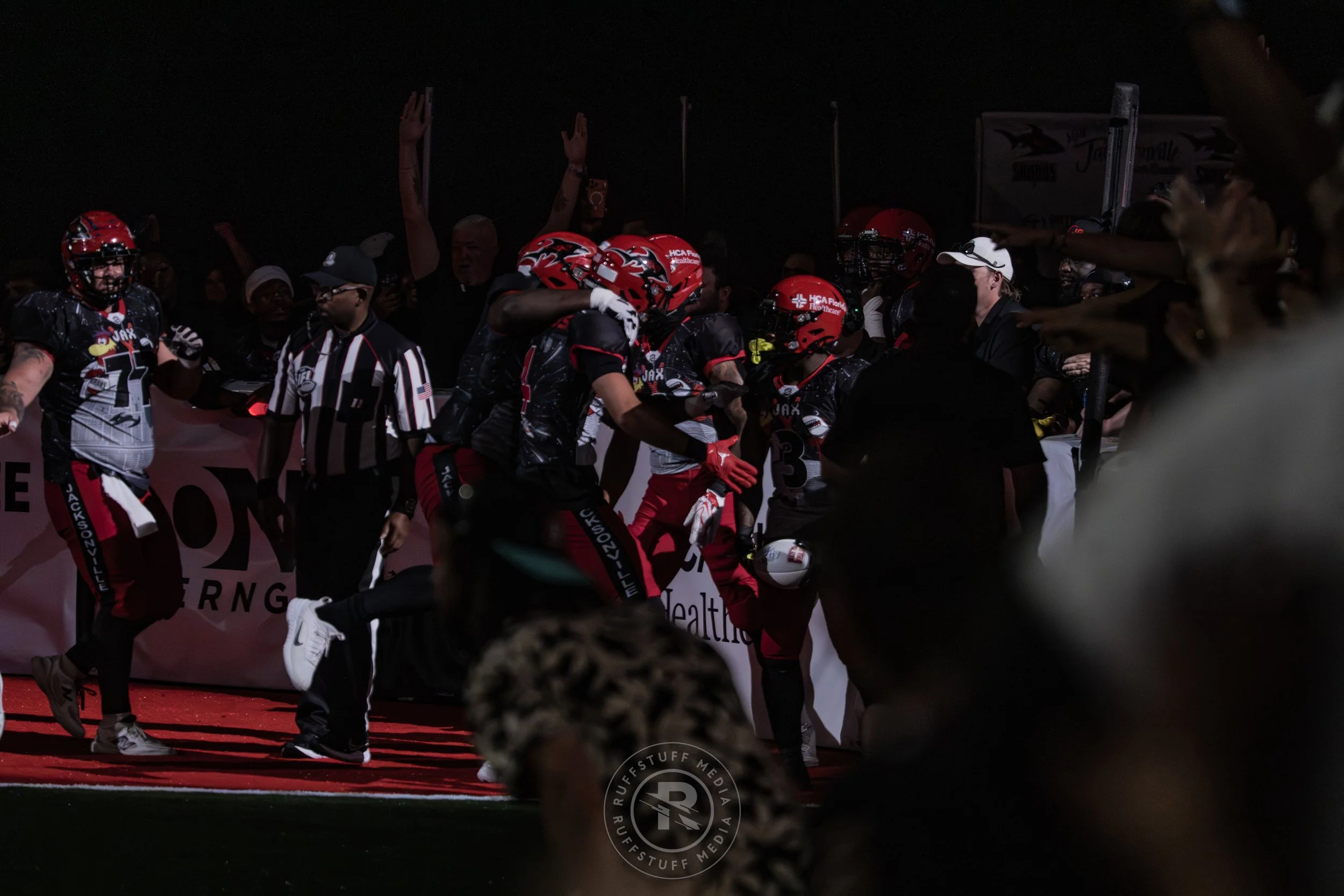 Sharks 260530-663.JPG