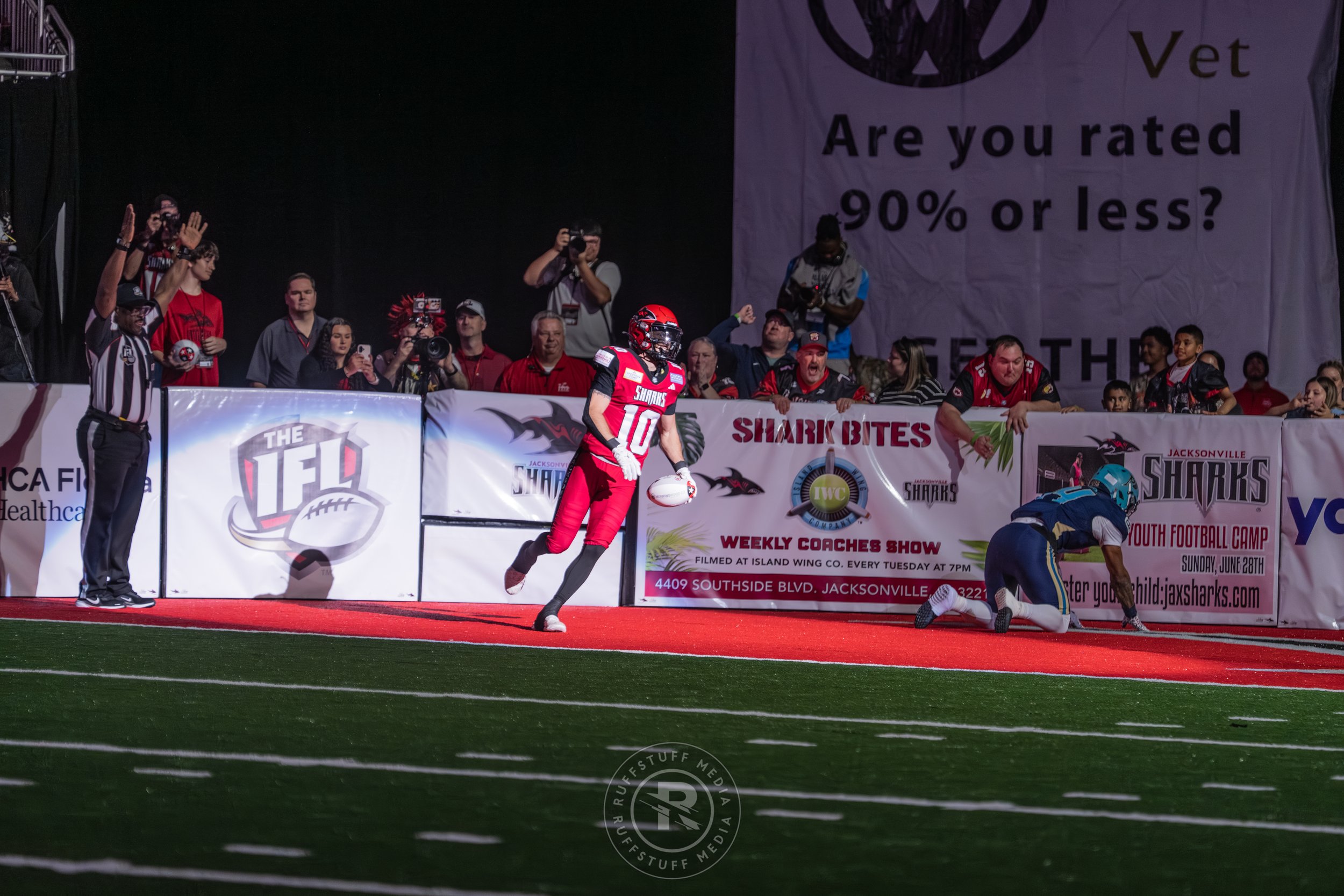 Sharks 260417-173.JPG