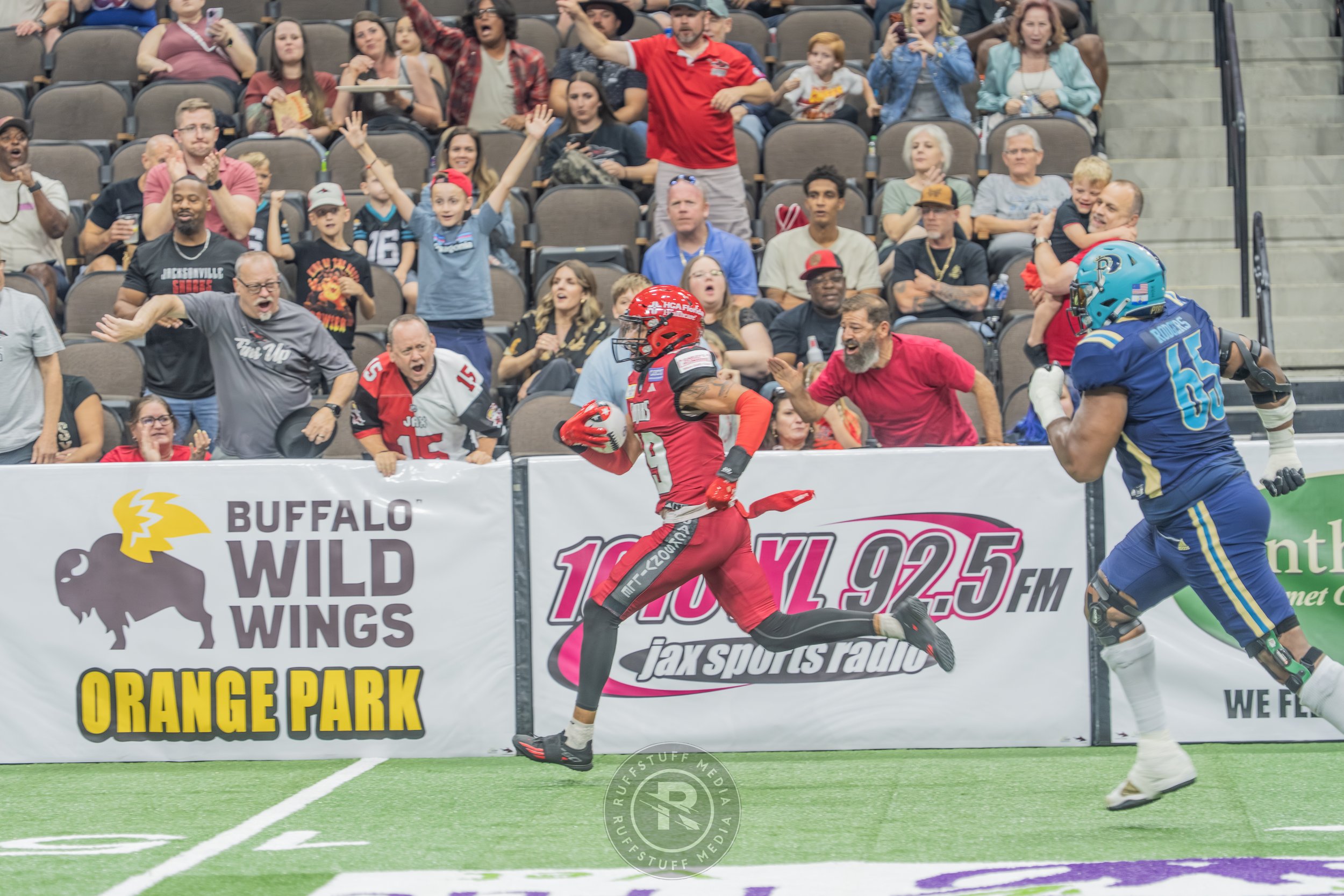 Sharks 260417-140.JPG